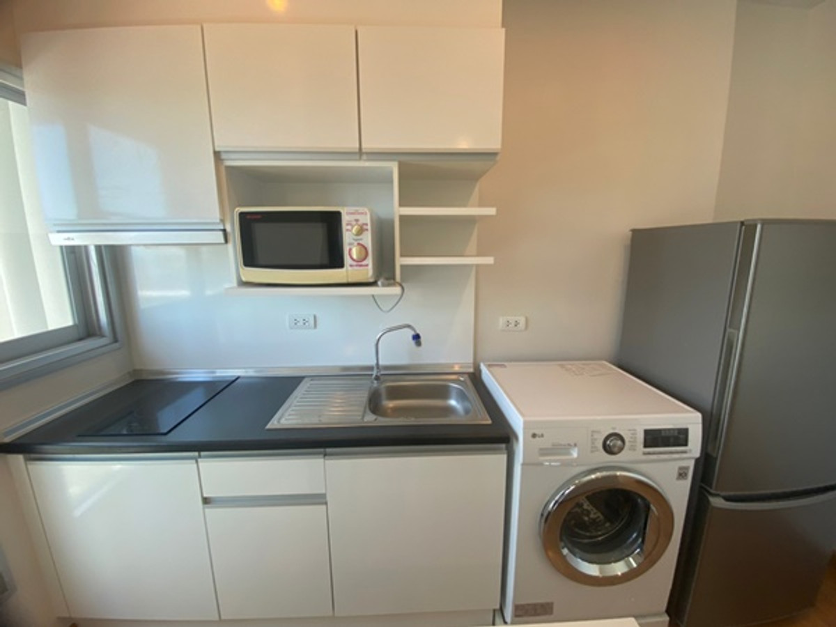 For RentCondoBang kae, Phetkasem : Cheap rent 12,000 baht ** 1 bedroom ** Condo The Parkland Phetkasem ** next to the BTS, second house ** 088-398-3835 MR.BOAT