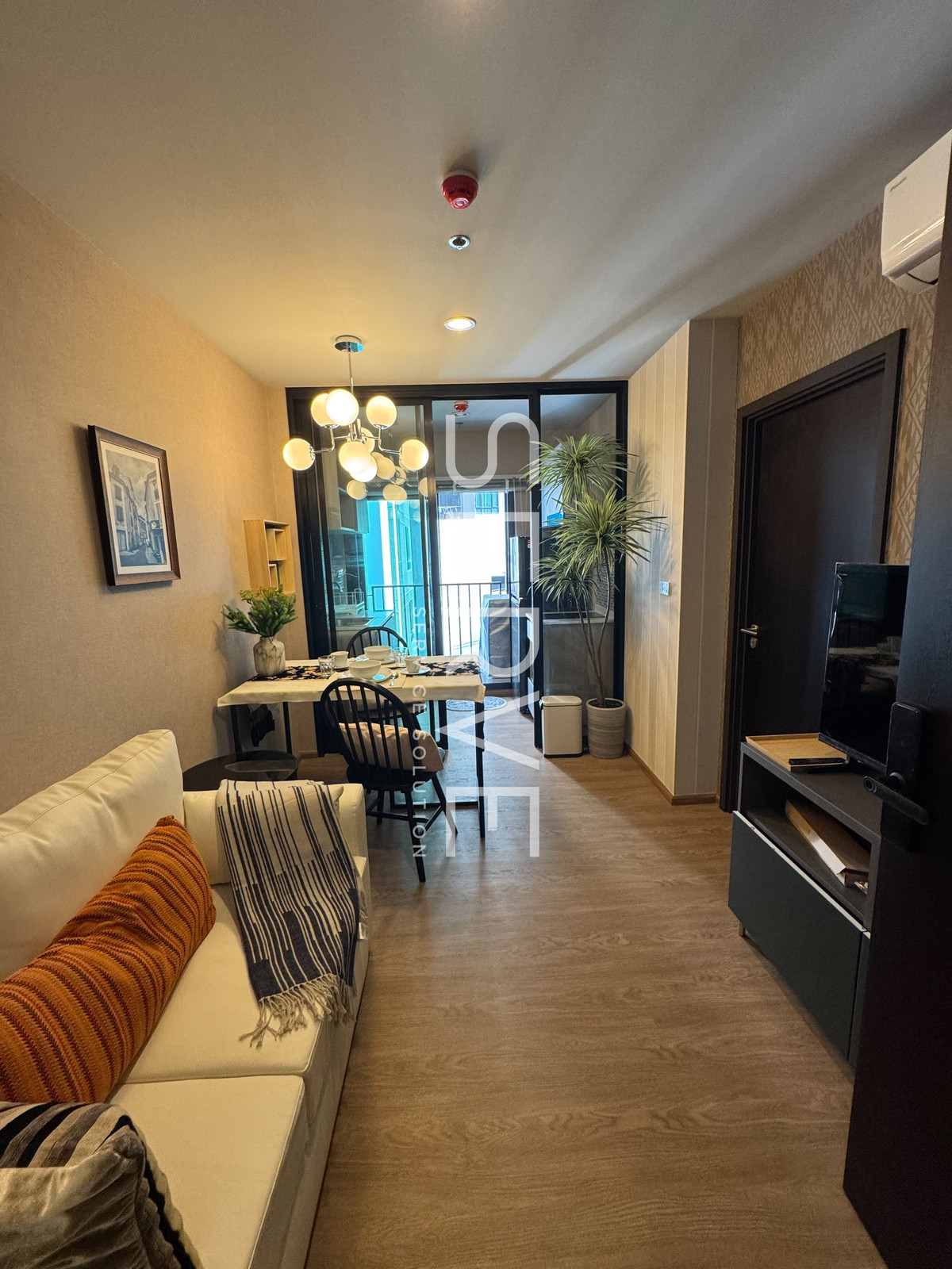 ให้เช่าคอนโดอารีย์ อนุสาวรีย์ : 🔥ห้องใหม่ 1นอน แต่งสวย ราคสุดคุ้ม วิวดี พร้อมอยู่ ส่วนกลางจัดเต็ม คอนโดใหม่ในย่านอารีย์ เดินทางง่ายใกล้ BTS อารีย์  @ Nue Evo Ari 