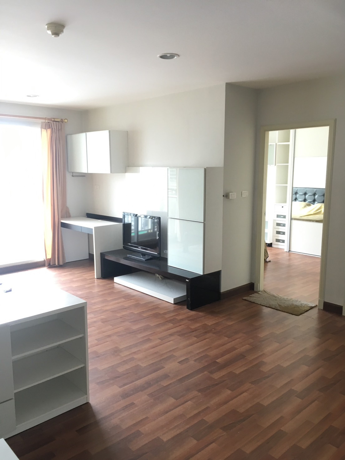 ขายคอนโดอารีย์ อนุสาวรีย์ : ขายด่วน! ราคาดีมากกกก หาไม่ได้แล้ว 1 นอนไซต์ใหญ่ ใจกลางอารีย์ สะพานควาย ในราคาไม่เกิน 5 ล้าน ที่เข้าออกสะดวก เดินทางง่าย อารีย์เลยน้า สนใจติดต่อ 0876358339 K.นาง 