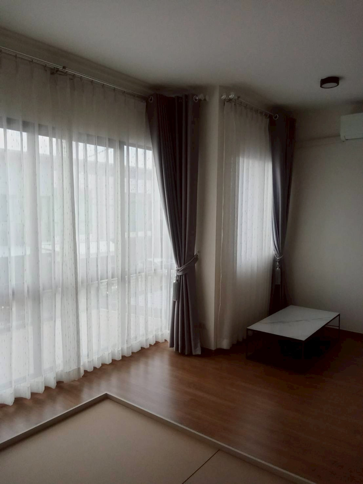 ให้เช่าทาวน์โฮมนนทบุรี บางใหญ่ บางบัวทอง : ทาวน์โฮม หลังมุม ร่มรื่น สไตล์บาหลี อยู่ใกล้ส่วนกลาง มีที่ชาร์จรถ EV ใกล้เซ็นทรัล เวสเกต