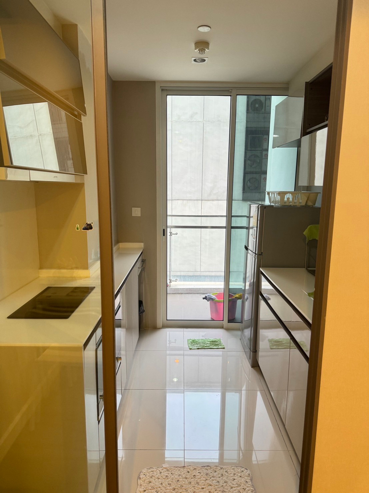 ขายคอนโดสาทร นราธิวาส : ขายลดภาระ🔥🔥คอนโดราคาพิเศษ ทำเลดี โครงการ เดอะ รูม สาทร - ถนนปั้น MD-25079821