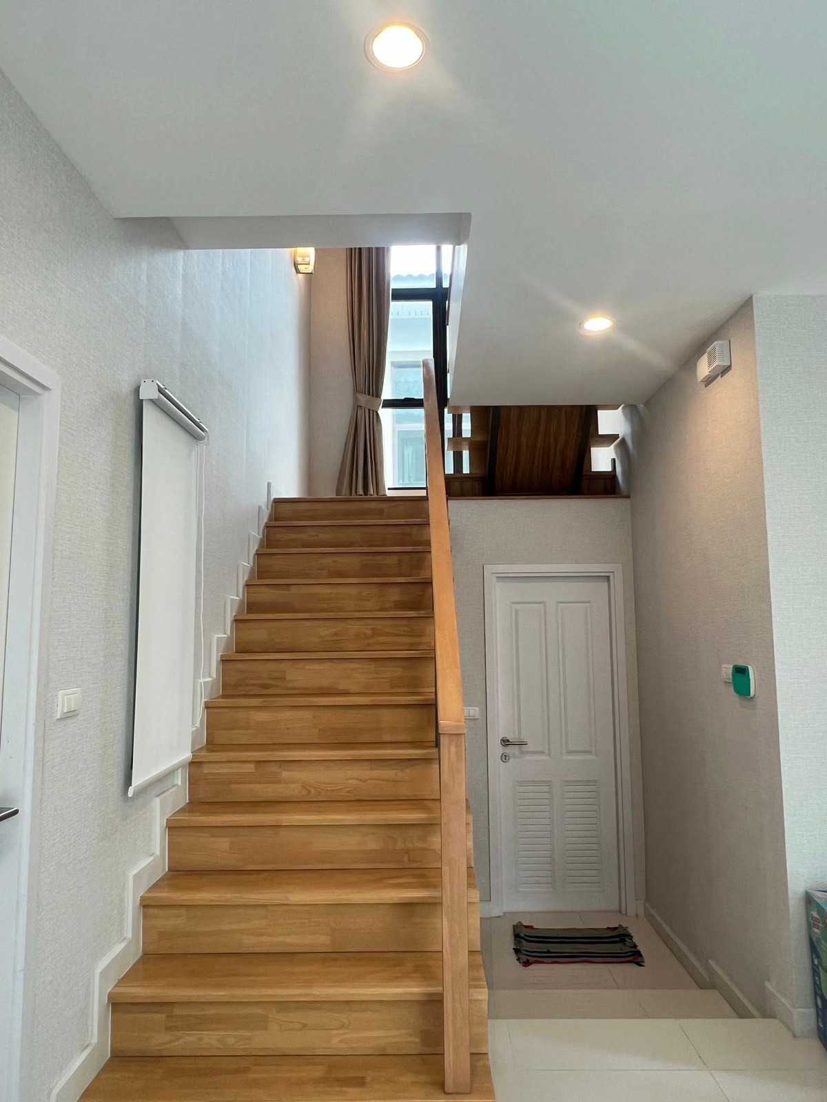 For RentHousePattanakan, Srinakarin : For rent, 52 sq m, 3 bedrooms, 3 bathrooms, 2-story detached house, Passorn Prestige Bangna-Suvarnabhumi.