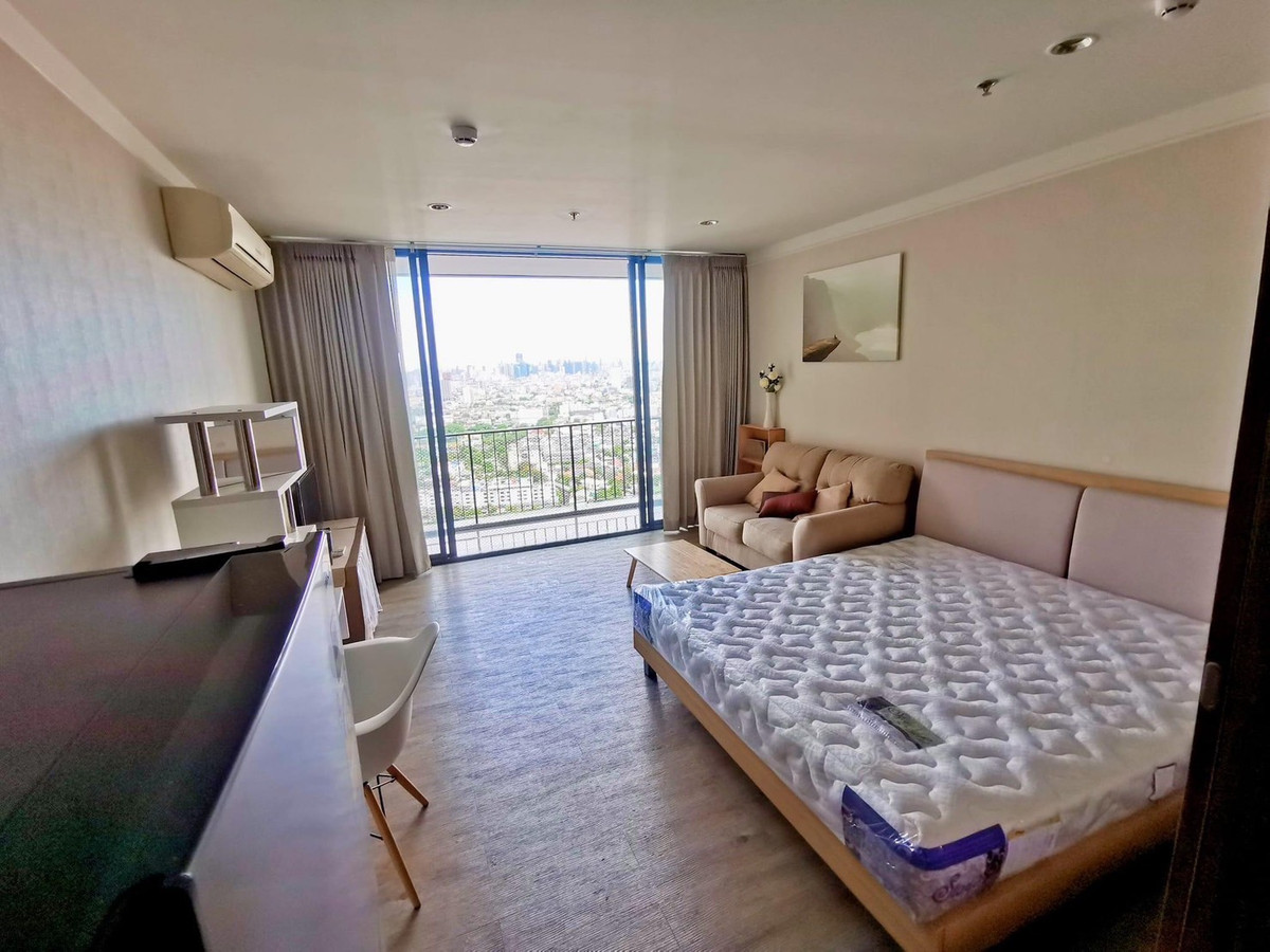 ขายคอนโดลาดพร้าว เซ็นทรัลลาดพร้าว : ขายด่วน! ราคาดีมากกก the issara ladprao ชั้นสูง ทิศใต้นะคะ วิวดีมาก ใกล้ MRT ลาดพร้าว ทำเลดี ห้องหายาก สะดวกสบาย ใกล้ห้างเซนทรัลลาดพร้าว BIG C ลาดพร้าว สนใจติดต่อ 0876358339 K.นาง 