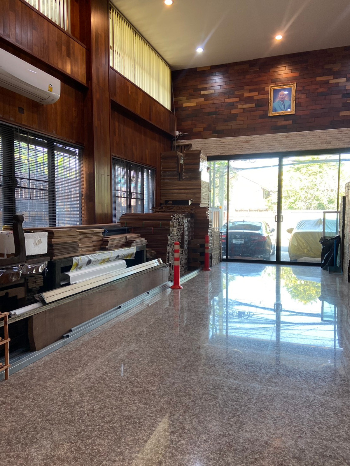 อาคารพาณิชย์ปิ่นเกล้า จรัญสนิทวงศ์ : 🏢 ขาย / ให้เช่า อาคารพาณิชย์ 4.5 ชั้น ห้องริม  ถนนสวนผัก – ตลิ่งชัน | สภาพใหม่ พื้นที่เยอะ ใช้งานได้หลากหลาย (ฟีฟ่า 087-808-3690)