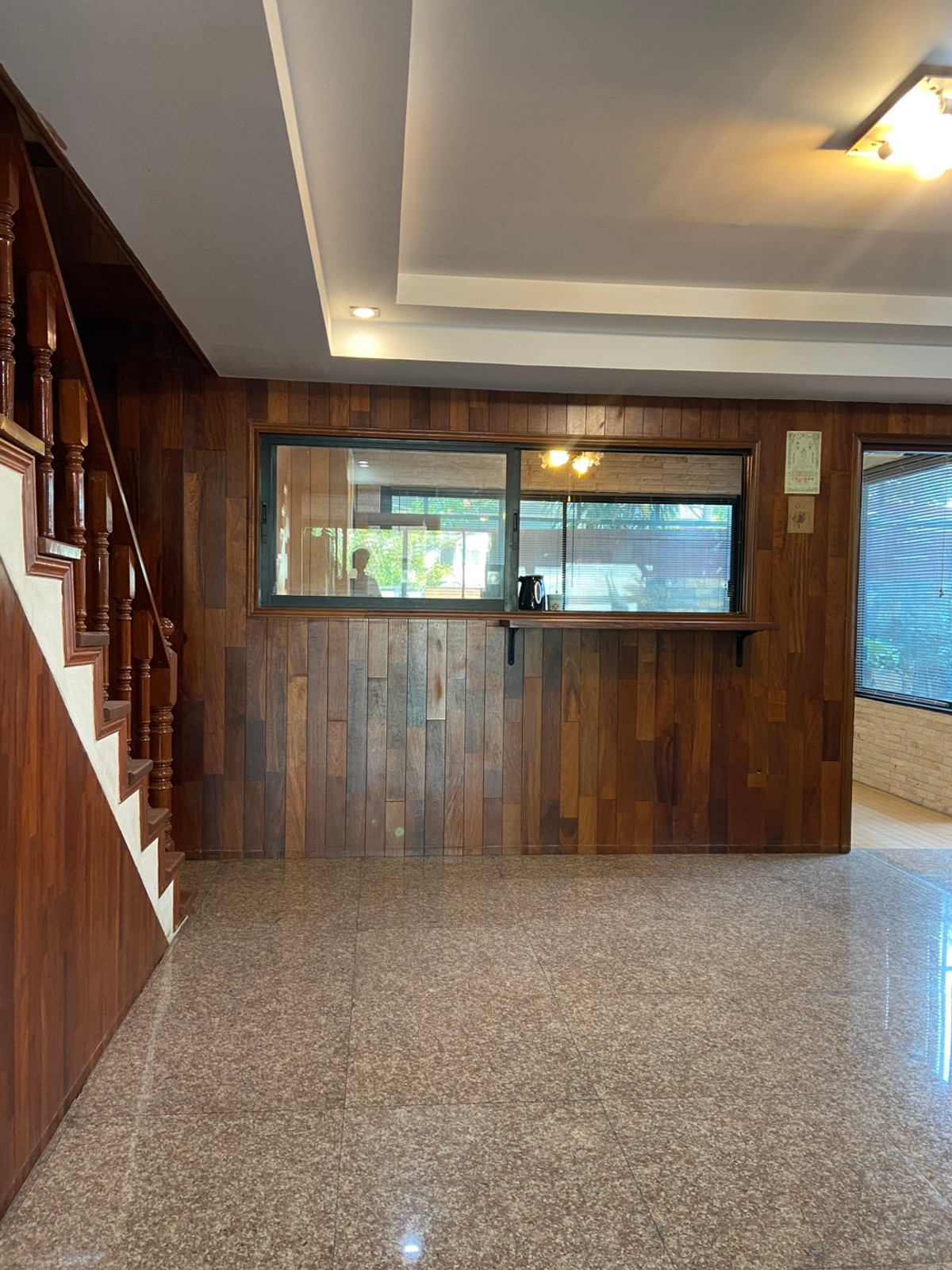 อาคารพาณิชย์ปิ่นเกล้า จรัญสนิทวงศ์ : 🏢 ขาย / ให้เช่า อาคารพาณิชย์ 4.5 ชั้น ห้องริม  ถนนสวนผัก – ตลิ่งชัน | สภาพใหม่ พื้นที่เยอะ ใช้งานได้หลากหลาย (ฟีฟ่า 087-808-3690)