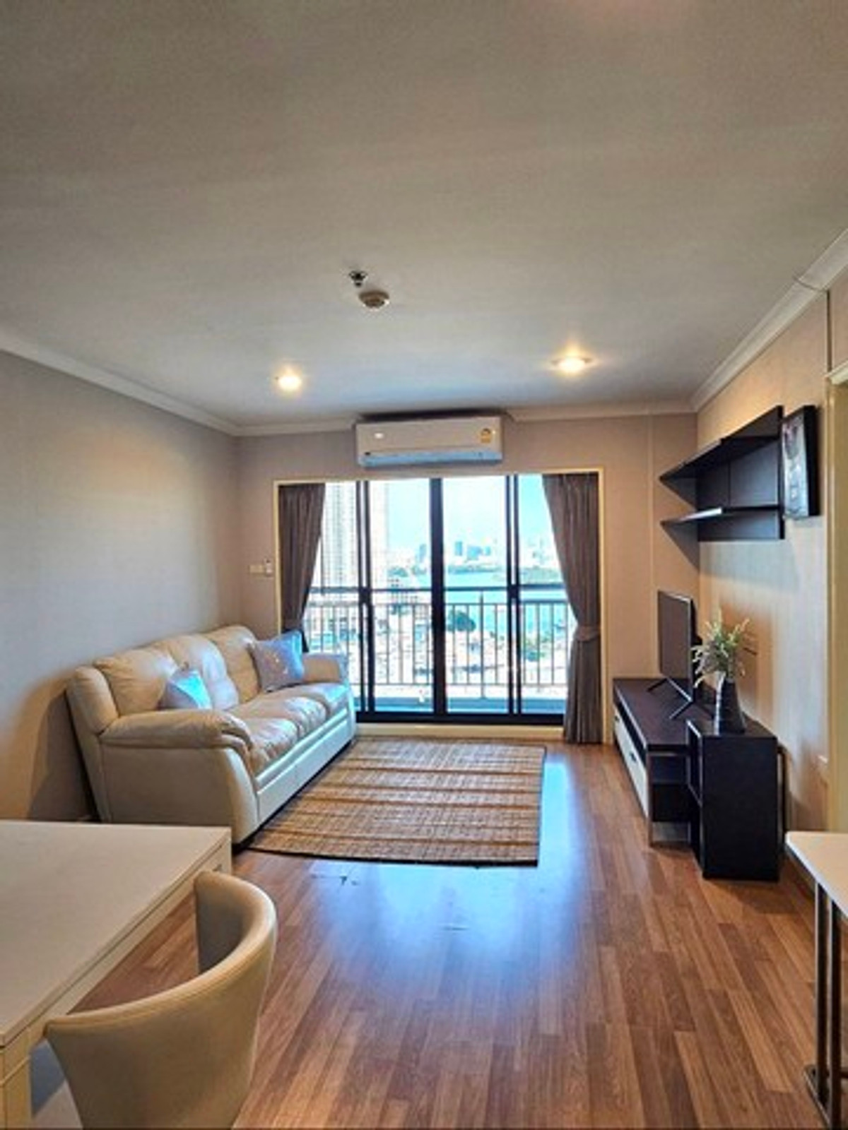 ให้เช่าคอนโดพระราม 3 สาธุประดิษฐ์ : ให้เช่า คอนโด Lumpini Place นราธิวาส-เจ้าพระยา ห้องมุม วิวแม่น้ำเจ้าพระยา 2 ฝั่ง