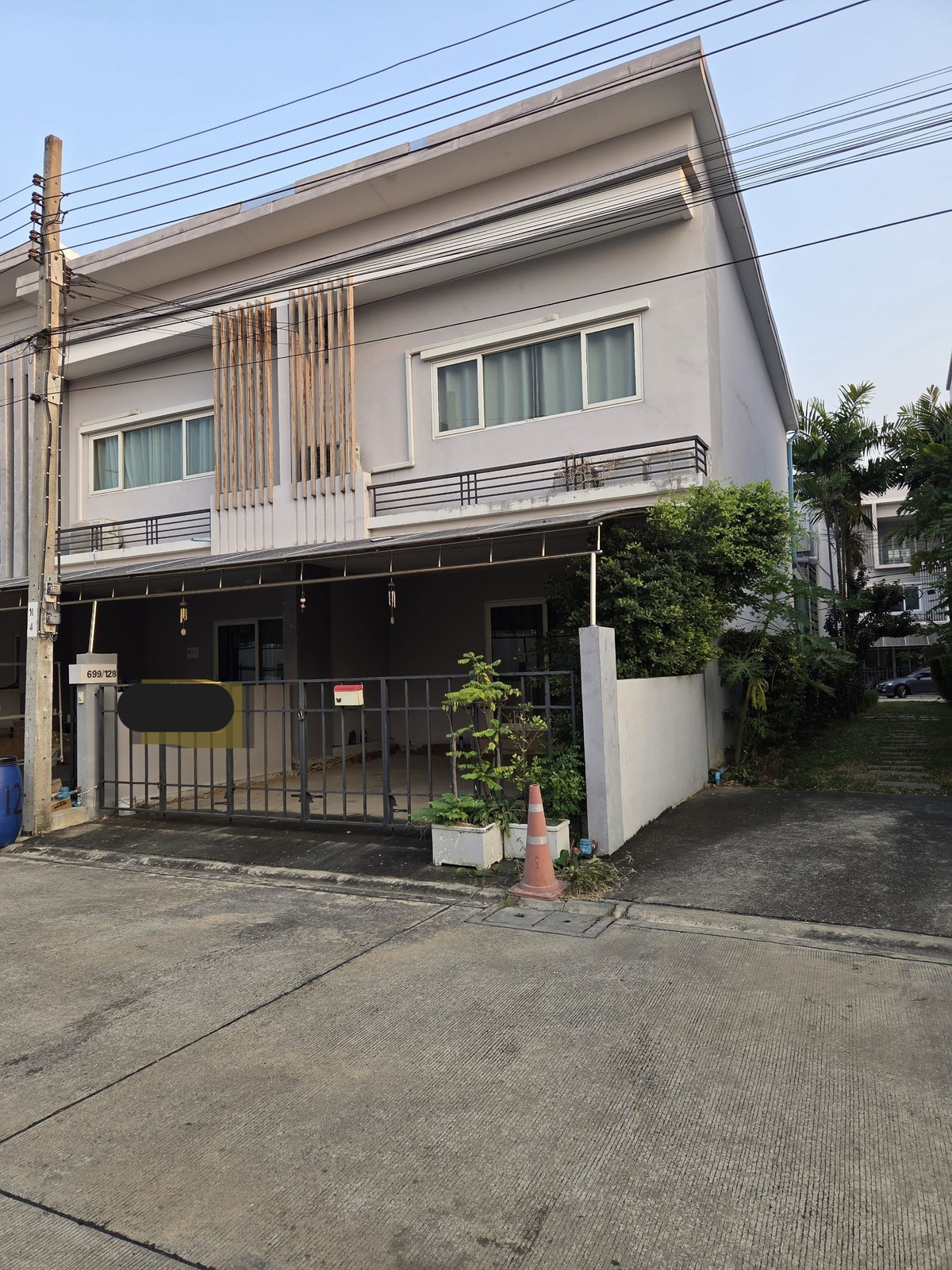 ขายทาวน์โฮมเอกชัย บางบอน : ขาย ทาวโฮมส์ 2 ชั้น ดิ เอ็กซ์คลูซีฟ สาทร กัลปพฤกษ์ The Exclusive Sathon Kanlapapruek เนื้อที่ 24.2 ตร.ว. 