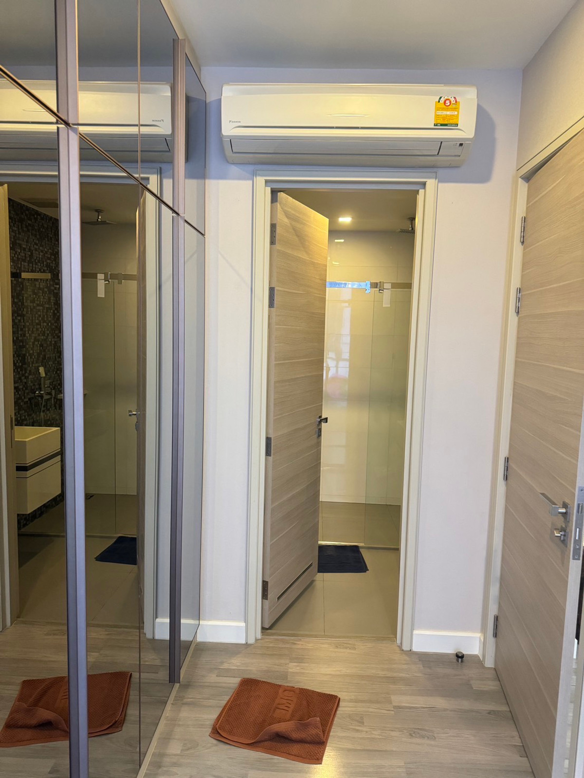 ขายคอนโดสาทร นราธิวาส : ขายลดภาระ🔥🔥คอนโดราคาพิเศษ ทำเลดี โครงการ เดอะ รูม สาทร - ถนนปั้น MD-25079821