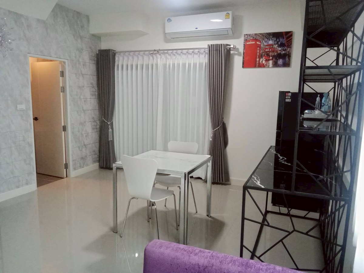 ให้เช่าทาวน์โฮมนนทบุรี บางใหญ่ บางบัวทอง : ทาวน์โฮม หลังมุม ร่มรื่น สไตล์บาหลี อยู่ใกล้ส่วนกลาง มีที่ชาร์จรถ EV ใกล้เซ็นทรัล เวสเกต