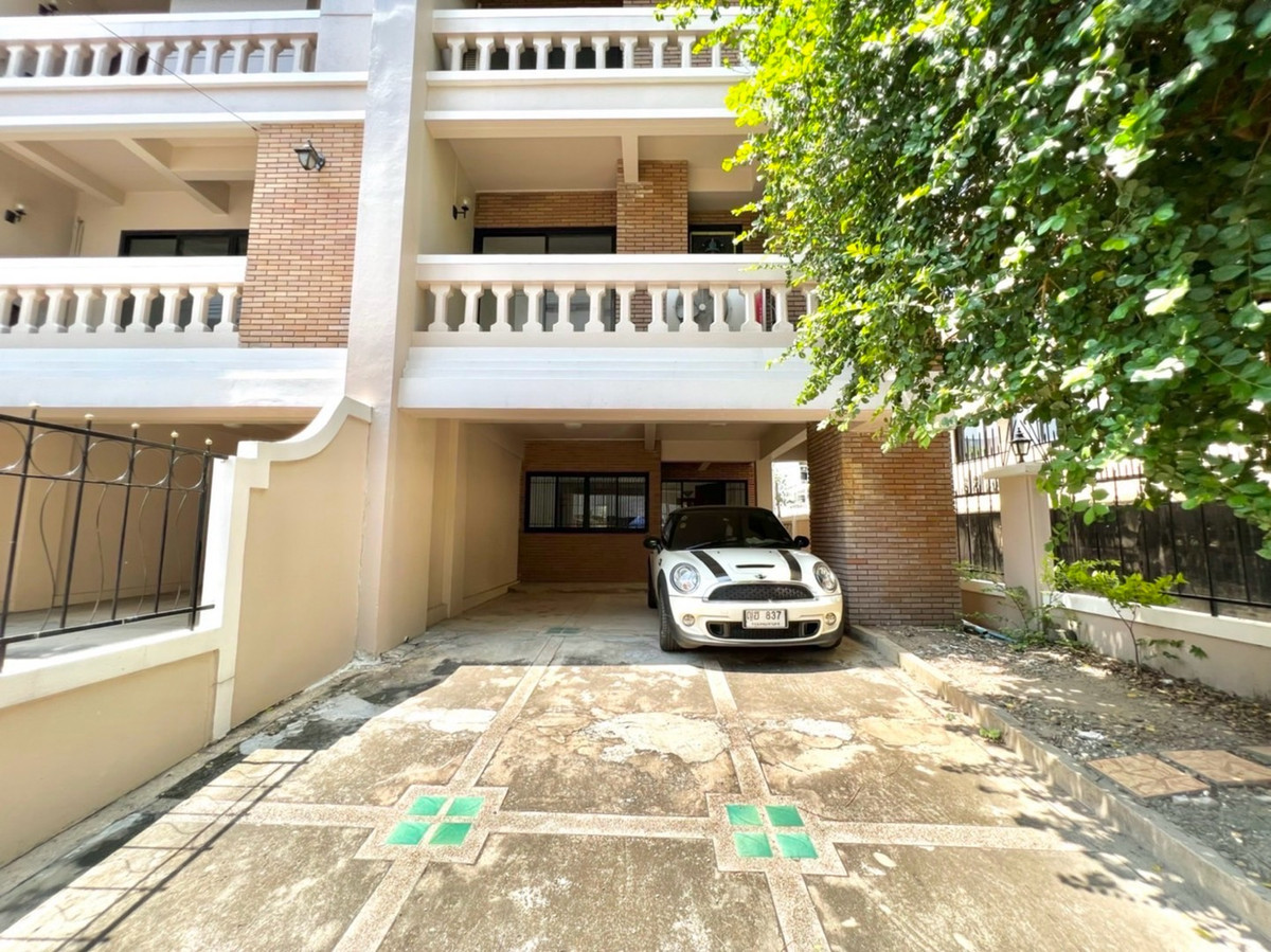 ให้เช่าโฮมออฟฟิศนานา : ให้เช่า โฮมออฟฟิศ นานา สุขุมวิท สวนเบญจกิติ ใกล้ รถไฟฟ้า BTS ใกล้ ทางด่วน และ เพลินจิต | จอดรถได้ 4 คัน