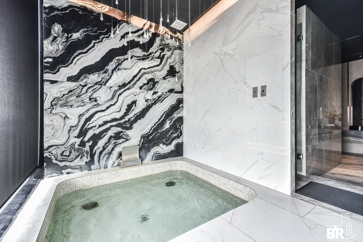 For SaleCondoRatchathewi,Phayathai : 🌆 Modern Loft-Style 2 Bedroom Fully Furnished - Park Origin Ratchathewi 🚆 Near BTS Ratchathewi