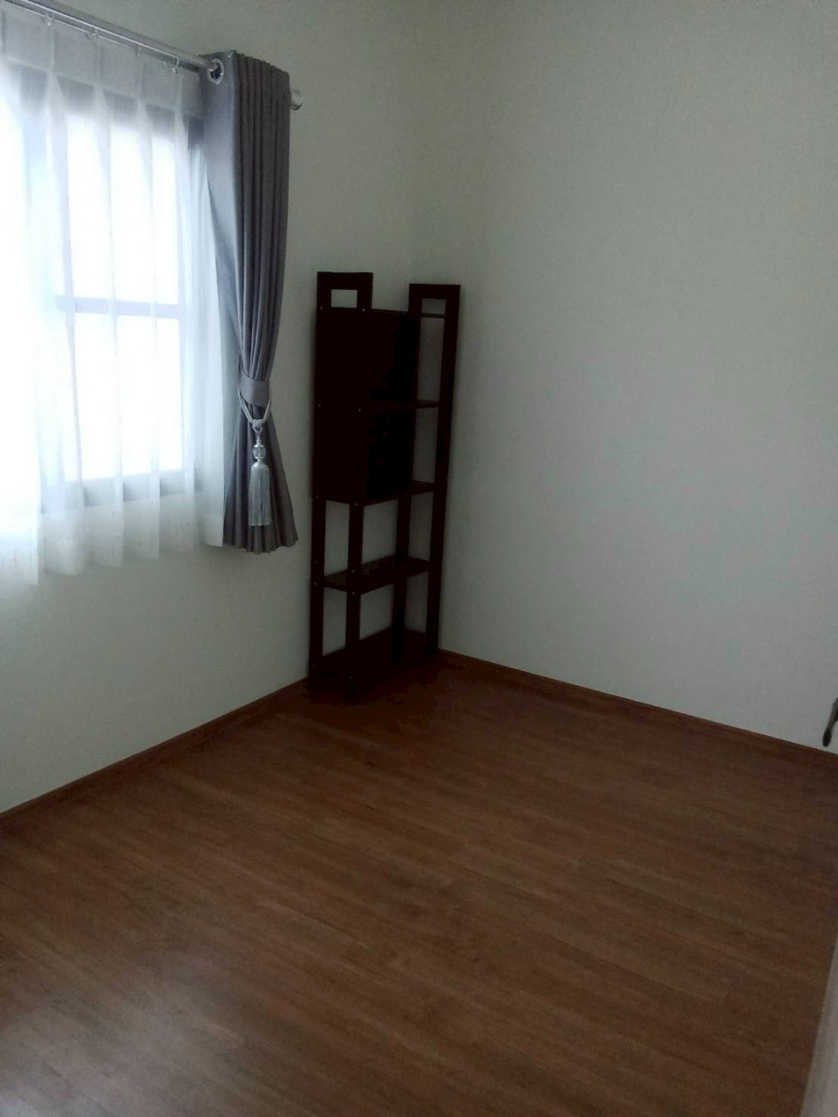 ให้เช่าทาวน์โฮมนนทบุรี บางใหญ่ บางบัวทอง : ทาวน์โฮม หลังมุม ร่มรื่น สไตล์บาหลี อยู่ใกล้ส่วนกลาง มีที่ชาร์จรถ EV ใกล้เซ็นทรัล เวสเกต