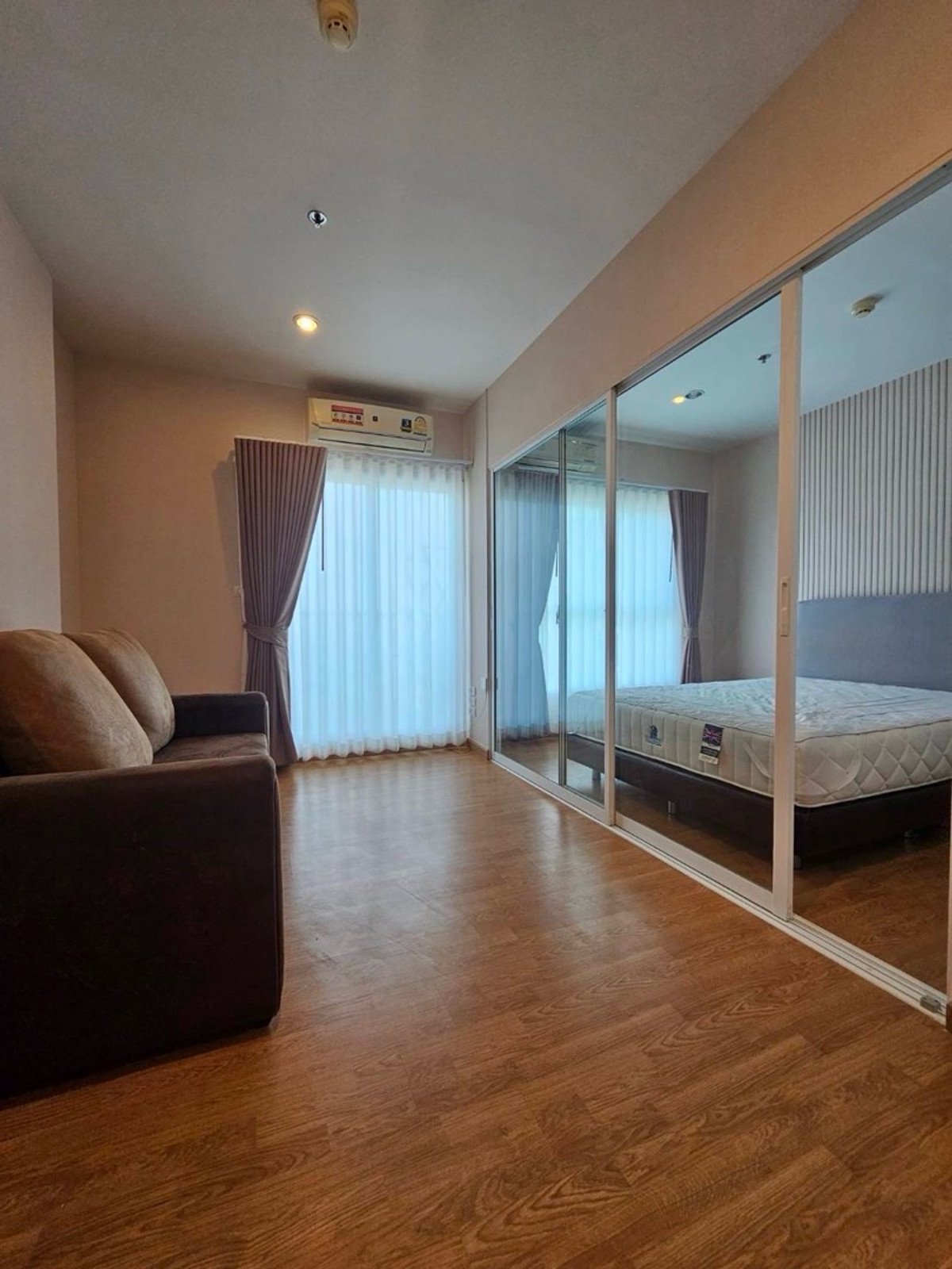 ให้เช่าคอนโดบางซื่อ วงศ์สว่าง เตาปูน : ให้เช่า คอนโด พาร์คแลนด์ วงศ์สว่างแบบ 1 ห้องนอนขนาด 30.00 ตร.ม ชั้น 32