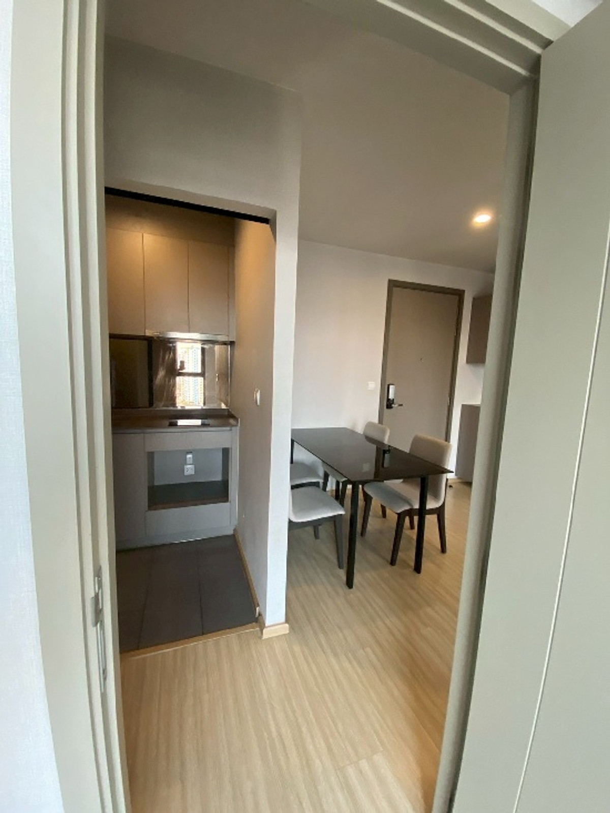 ให้เช่าคอนโดท่าพระ ตลาดพลู วุฒากาศ : เช่าถูก 15,000 บาท ** 2 Bed ** เดอะ ไพรเวซี่ ท่าพระ อินเตอร์เชนจ์ ** ติดรถไฟฟ้า แยกท่าพระ ** 088-398-3835 MR.BOAT
