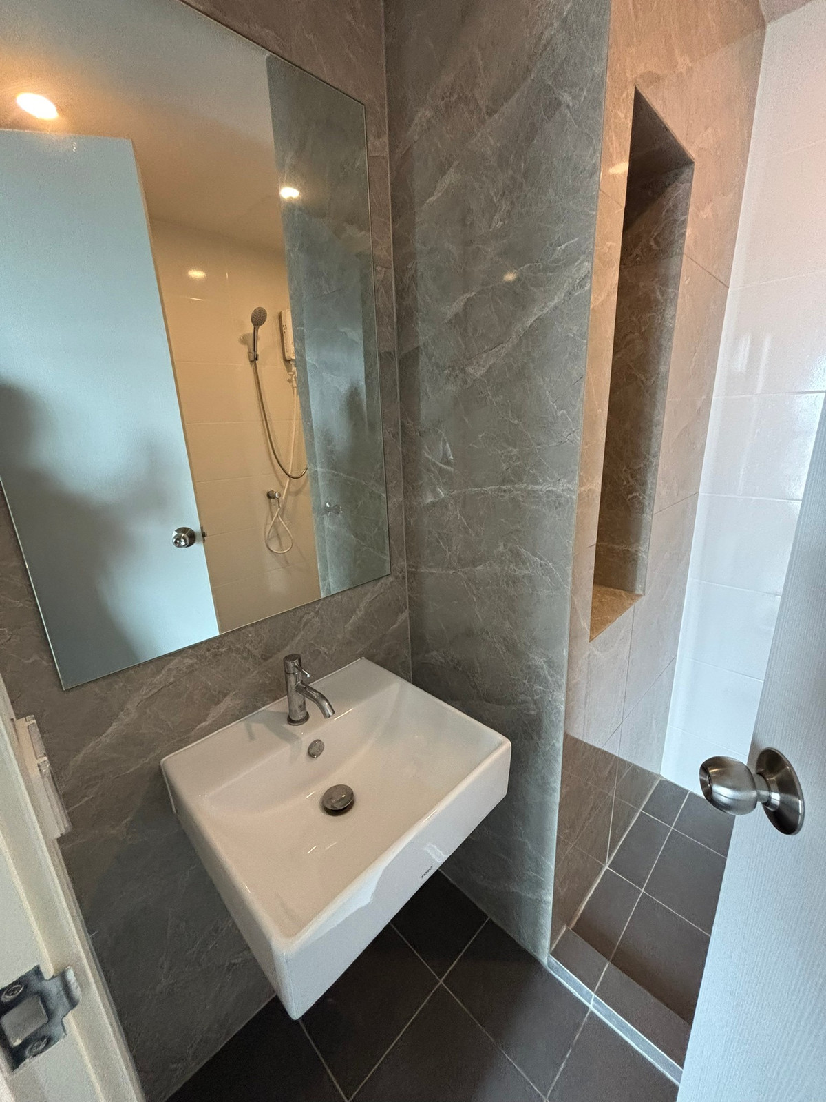 ขายคอนโดสมุทรปราการ สำโรง : ✅✅ด่วน!!!! ปล่อยเช่า/ขาย The Origin E22 Station ✅✅