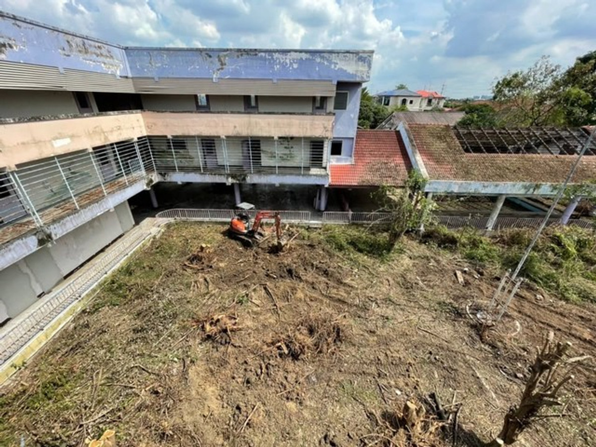 For RentLandBang kae, Phetkasem : HR3196, former school building for rent, 3 floors, usable area over 1800 square meters, Bang Waek location, Phutthamonthon Sai 2, suitable for educational institutions, offices or health rehabilitation centers.