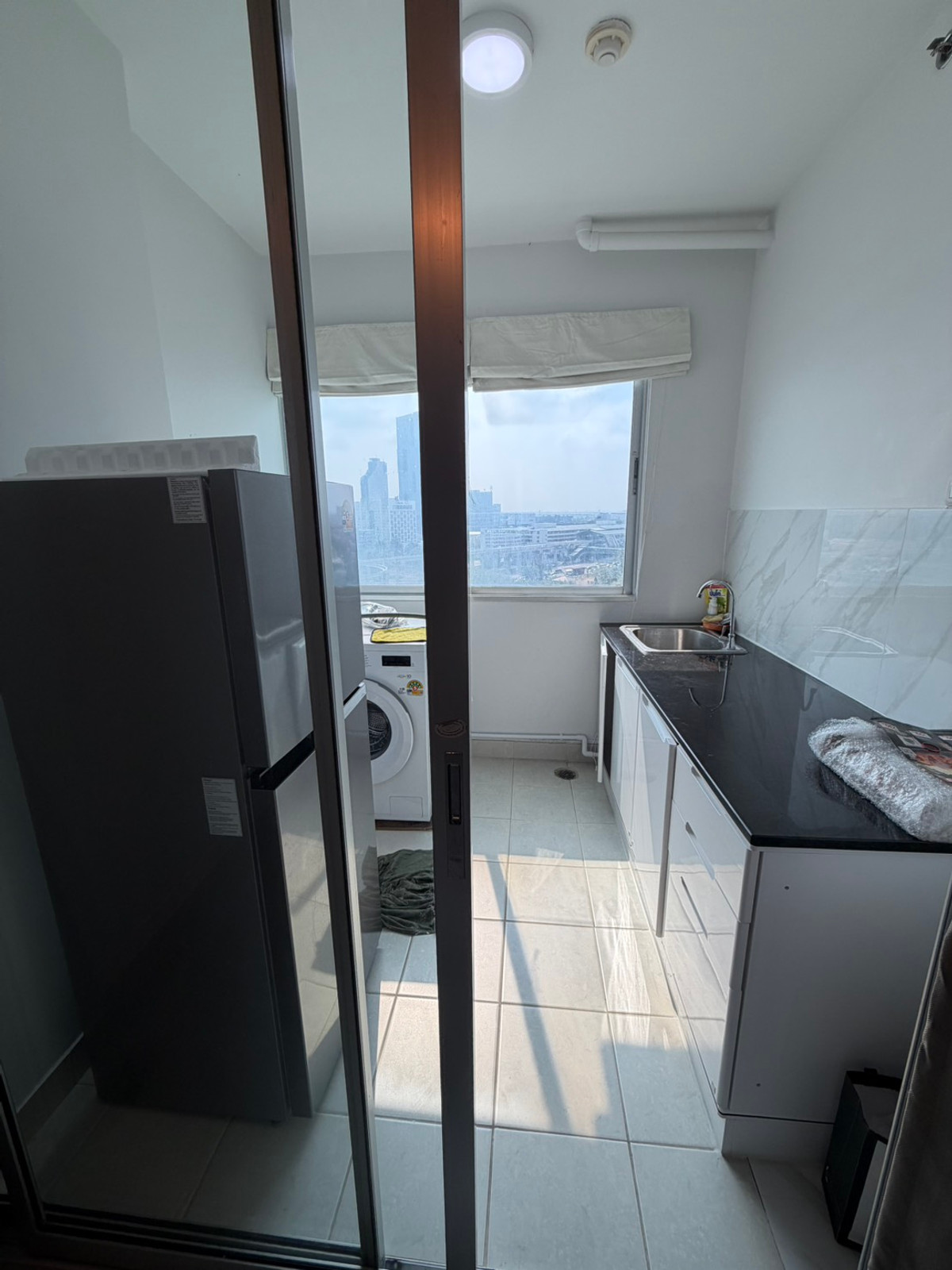 For RentCondoPattanakan, Srinakarin : Condo for rent, Supalai Park Srinakarin, beautiful room, decorated, fully furnished, ready to move in.