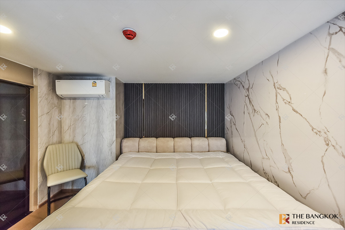 For SaleCondoRatchathewi,Phayathai : 🌆 Modern Loft-Style 2 Bedroom Fully Furnished - Park Origin Ratchathewi 🚆 Near BTS Ratchathewi