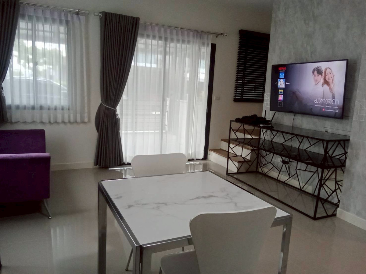 ให้เช่าทาวน์โฮมนนทบุรี บางใหญ่ บางบัวทอง : ทาวน์โฮม หลังมุม ร่มรื่น สไตล์บาหลี อยู่ใกล้ส่วนกลาง มีที่ชาร์จรถ EV ใกล้เซ็นทรัล เวสเกต