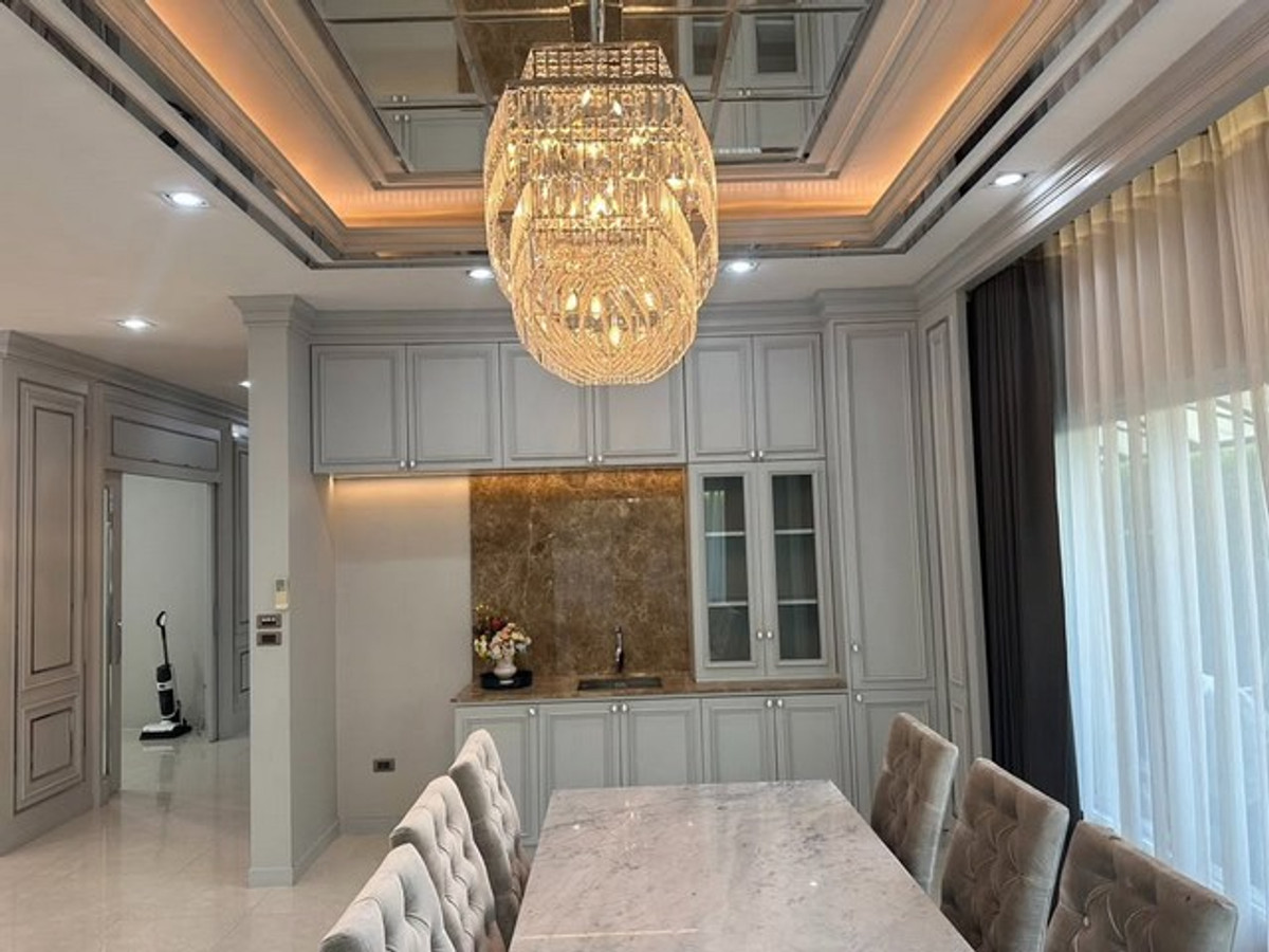 For RentHouseLadkrabang, Suwannaphum Airport : HR3194 Sell or rent a luxury detached house, Two Grand Monaco Bangna Wongwaen Project, fully furnished, ready to move in.