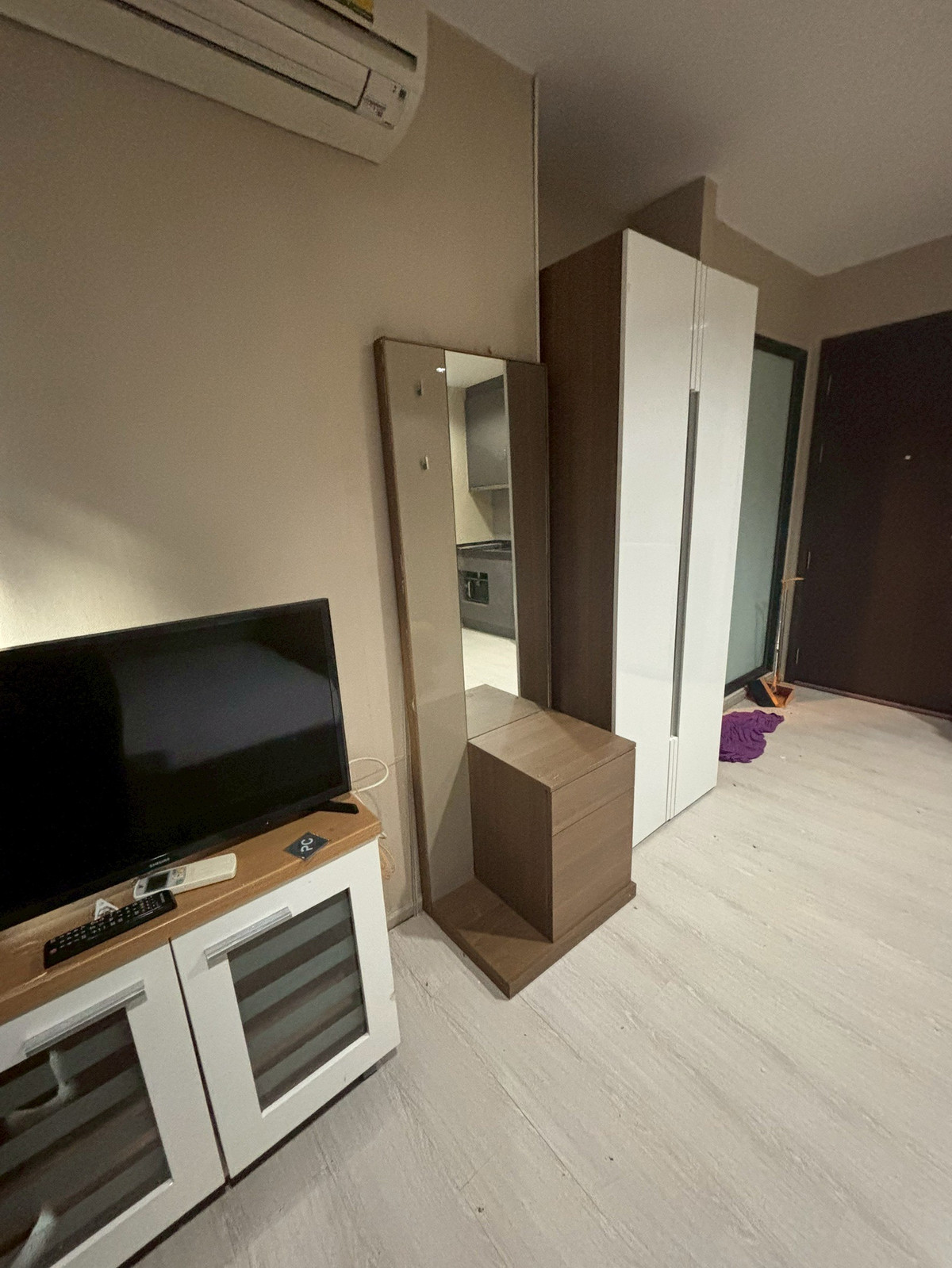 For RentCondoRama9, Petchburi, RCA : For rent Rhythm Asoke 1