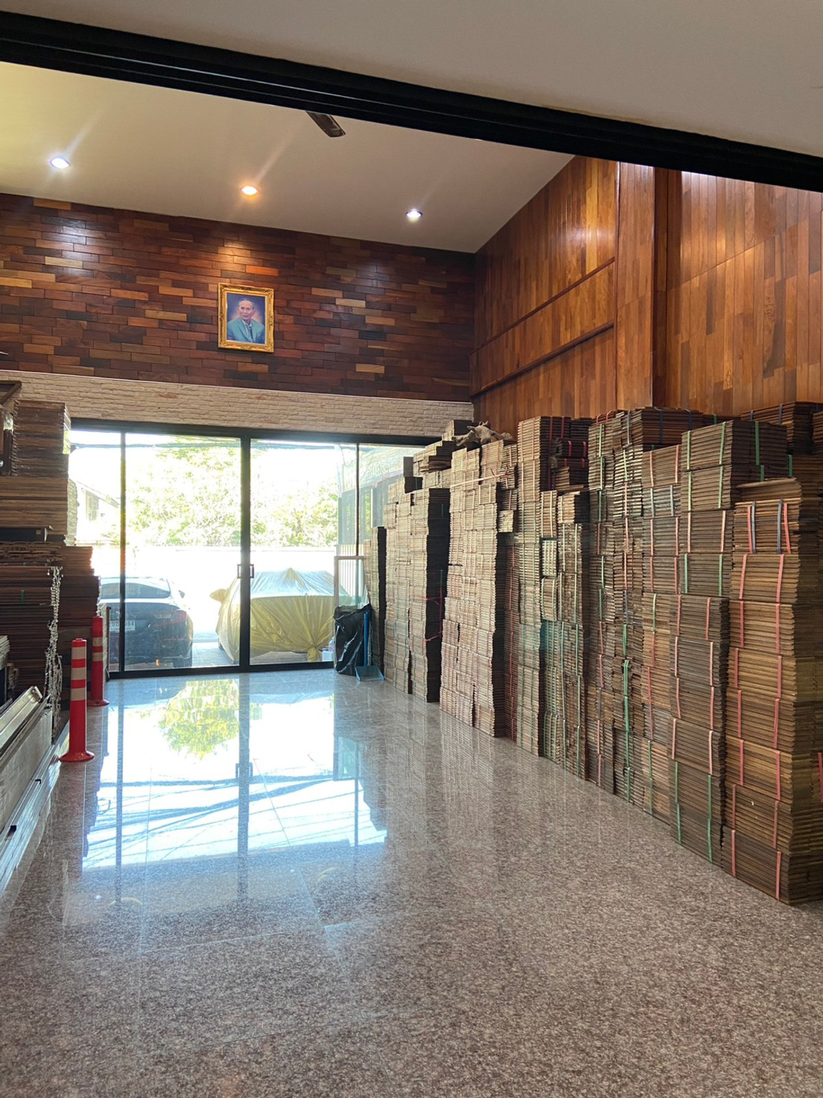 อาคารพาณิชย์ปิ่นเกล้า จรัญสนิทวงศ์ : 🏢 ขาย / ให้เช่า อาคารพาณิชย์ 4.5 ชั้น ห้องริม  ถนนสวนผัก – ตลิ่งชัน | สภาพใหม่ พื้นที่เยอะ ใช้งานได้หลากหลาย (ฟีฟ่า 087-808-3690)