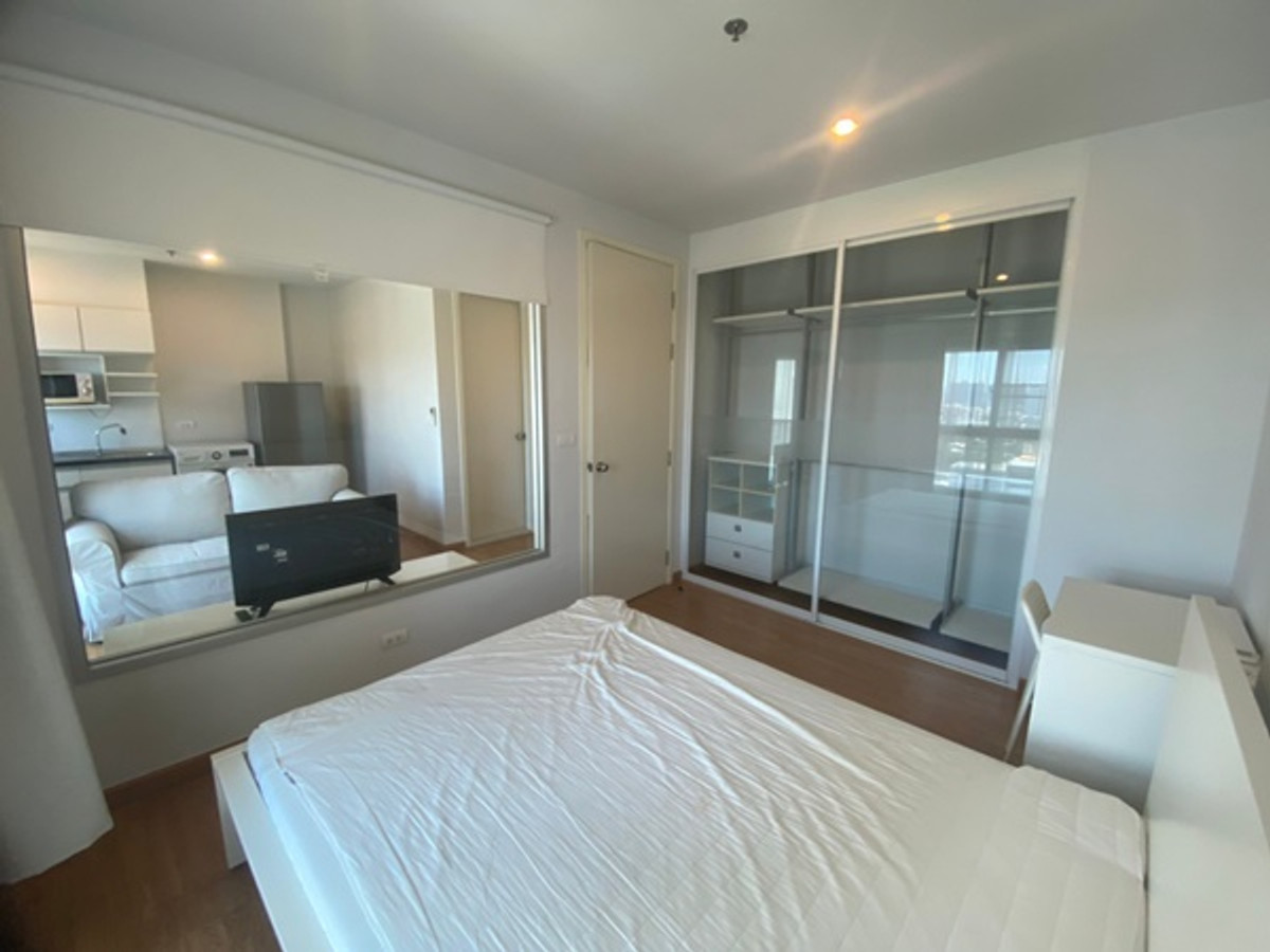 For RentCondoBang kae, Phetkasem : Cheap rent 12,000 baht ** 1 bedroom ** Condo The Parkland Phetkasem ** next to the BTS, second house ** 088-398-3835 MR.BOAT