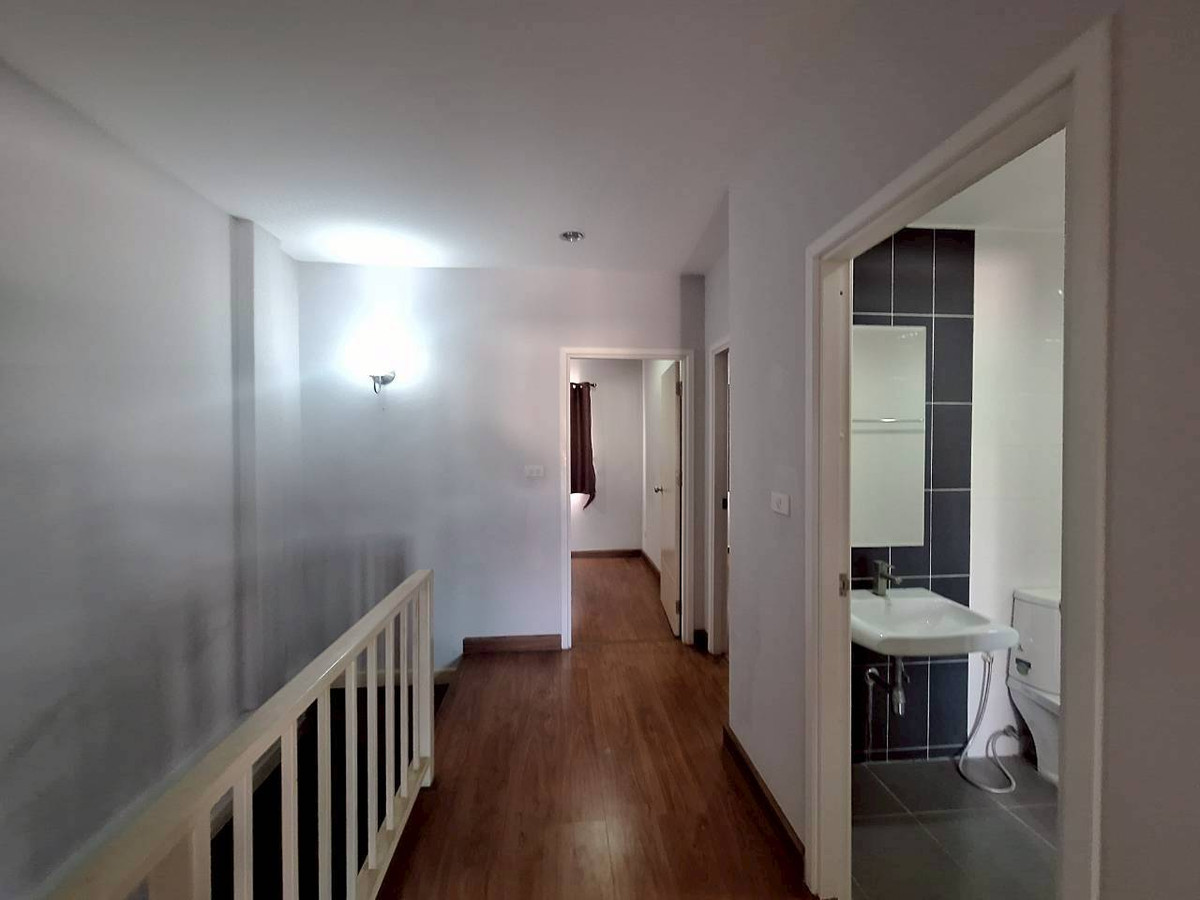 For SaleTownhomeEakachai, Bang Bon : For sale: 2-story townhomes, The Exclusive Sathon Kanlapapruek, The Exclusive Sathon Kanlapapruek, area 24.2 sq m.