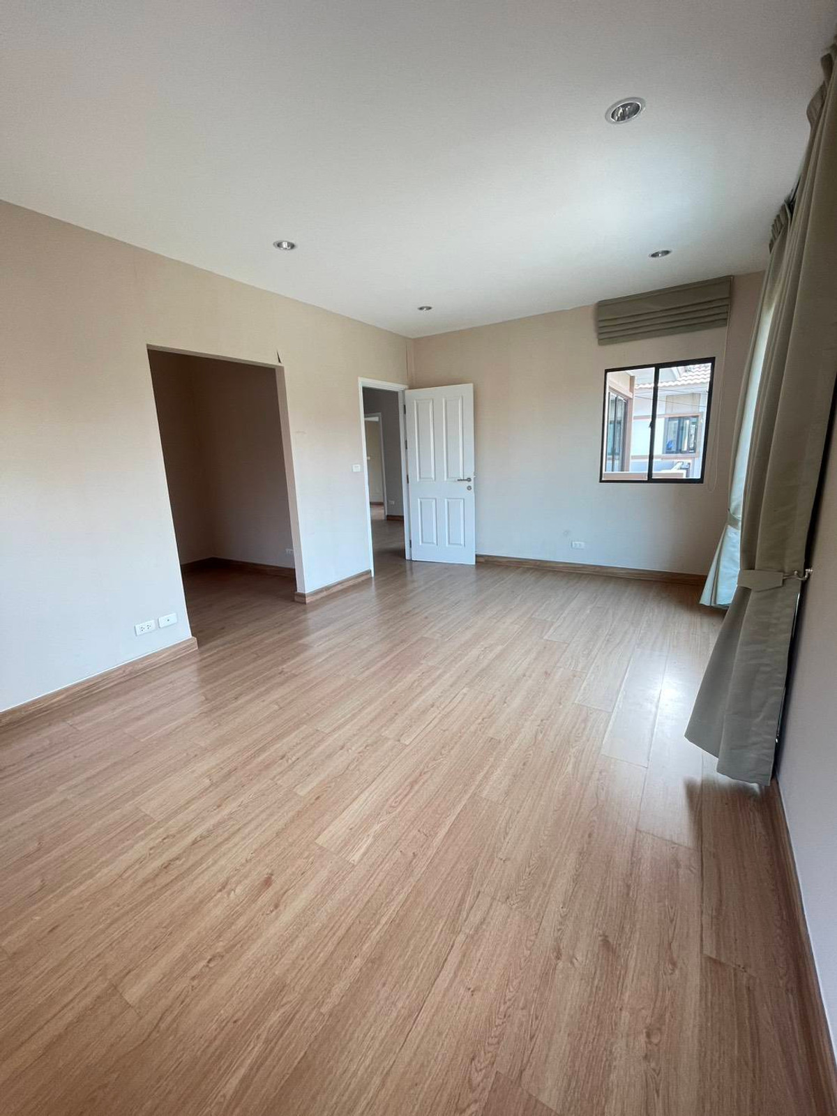 ขายบ้านพัฒนาการ ศรีนครินทร์ : 75ตรว 3นอน5น้ำ บ้านเดี่ยว 2 ชั้น ภัสสร เพรสทีจ บางนา-สุวรรณภูมิ 