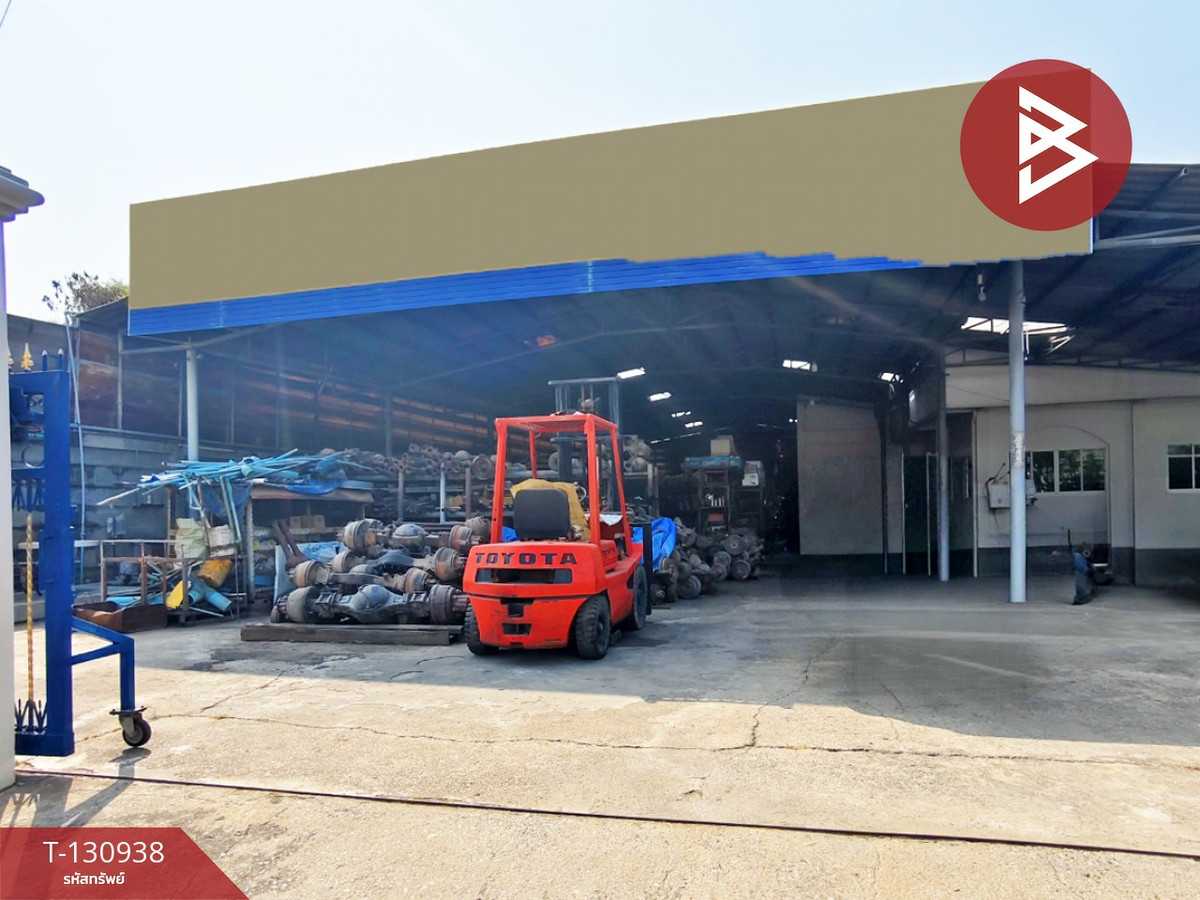 For SaleWarehouseKanchanaburi : Urgent sale, warehouse with house, area 240 square meters, Tha Muang, Kanchanaburi.