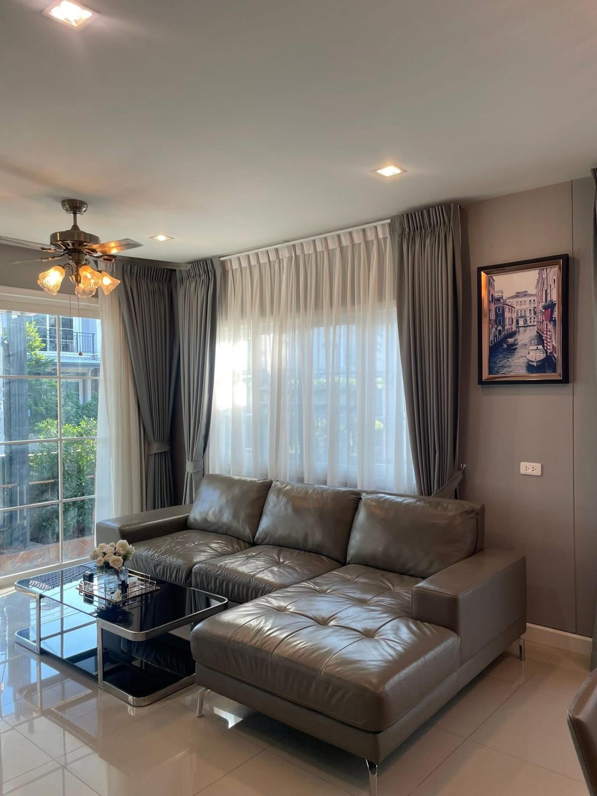 ให้เช่าบ้านนวมินทร์ รามอินทรา : เช่าบ้านเดี่ยว 4 ห้องนอน พร้อมคลับเฮ้าส์และสระว่ายน้ำ ใจกลางลาดพร้าว-เกษตรนวมินทร์ เพียง 40,000 บาท/เดือน เลี้ยงสัตว์ได้ เข้าออกสะดวก ใกล้แหล่งช็อปปิ้งและโรงพยาบาล