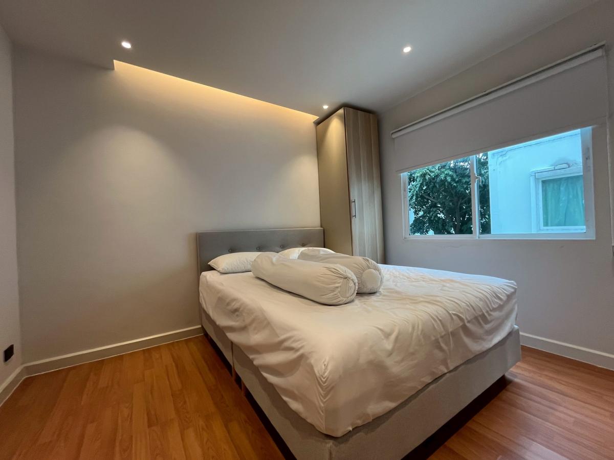 For RentTownhomeLadkrabang, Suwannaphum Airport : Townhome for rent, 3 bedrooms, The Metro Rama 9, near MRT, special price 42,000 baht/month. Single house, area 18.8 sq m., located in a prime location in the heart of Ratchada-Rama 9.