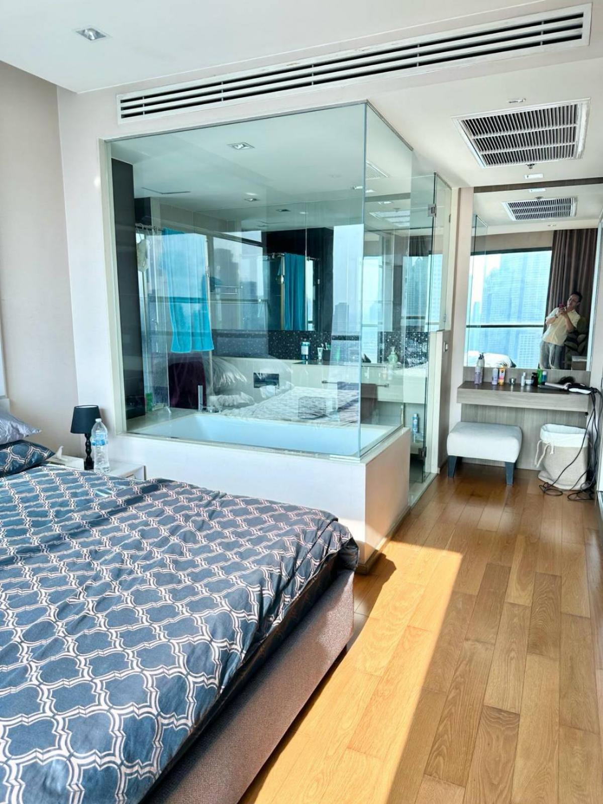 For SaleCondoSathorn, Narathiwat : The Address Sathorn 12 | 2 Bed, 2 Bath | 76.5 sqm near BTS Saint LouisPrice 14 million! Complete facilities near Central Silom Complex