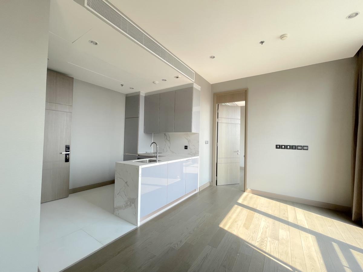ขายคอนโดพระราม 9 เพชรบุรีตัดใหม่ RCA : 28/01/2026, รวมค่าโอนLuxury 1 Bedroom Condo @ THE ESSE Singha Complex – Prime Phetchaburi Location Exclusive Facilities & BTS Nearby – Live Urban Elegance Today!