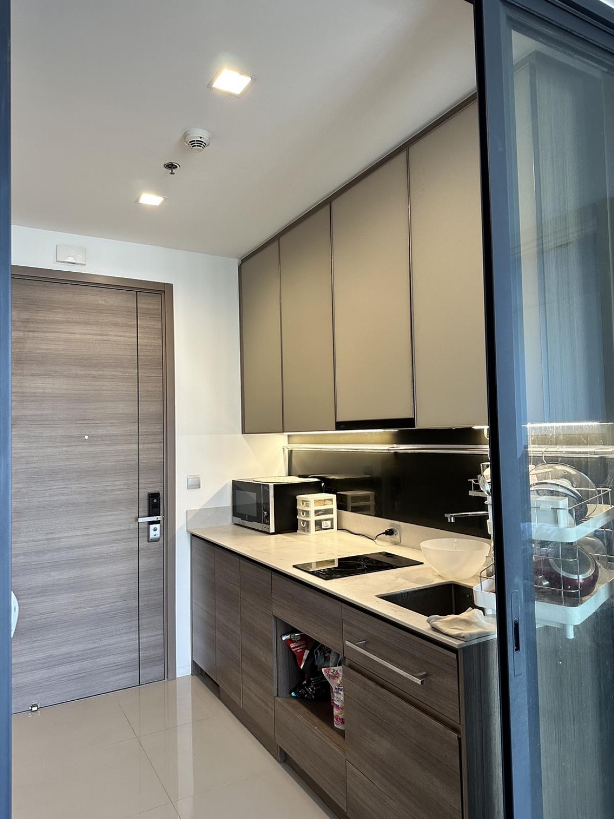 For SaleCondoSapankwai,Jatujak : The LINE Phahol-Pradipat condo, 1 bedroom, ready to move in, near BTS Saphan Khwaionly 5.19 million THB. Fully equipped amenities, the best location in the city center!