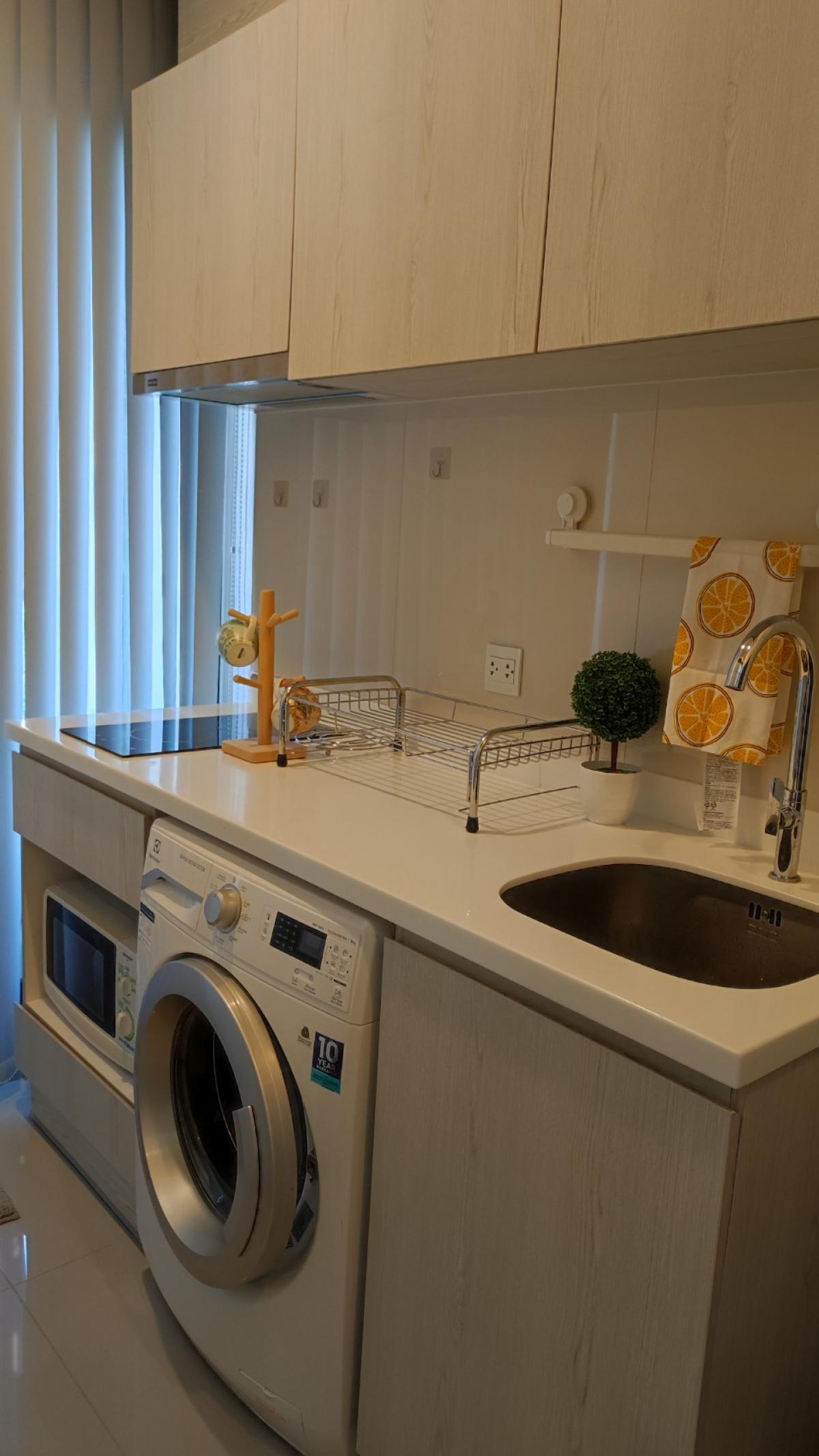 ให้เช่าคอนโดพระราม 9 เพชรบุรีตัดใหม่ RCA : 06/02/2026, Life Asoke 1 Bed 1 Bath เพชรบุรี ใกล้ MRT เพียง 200 ม. เช่า 18,000 บ./เดือน พร้อมฟิตเนส-สระว่ายน้ำ-รปภ. 24 ชม.