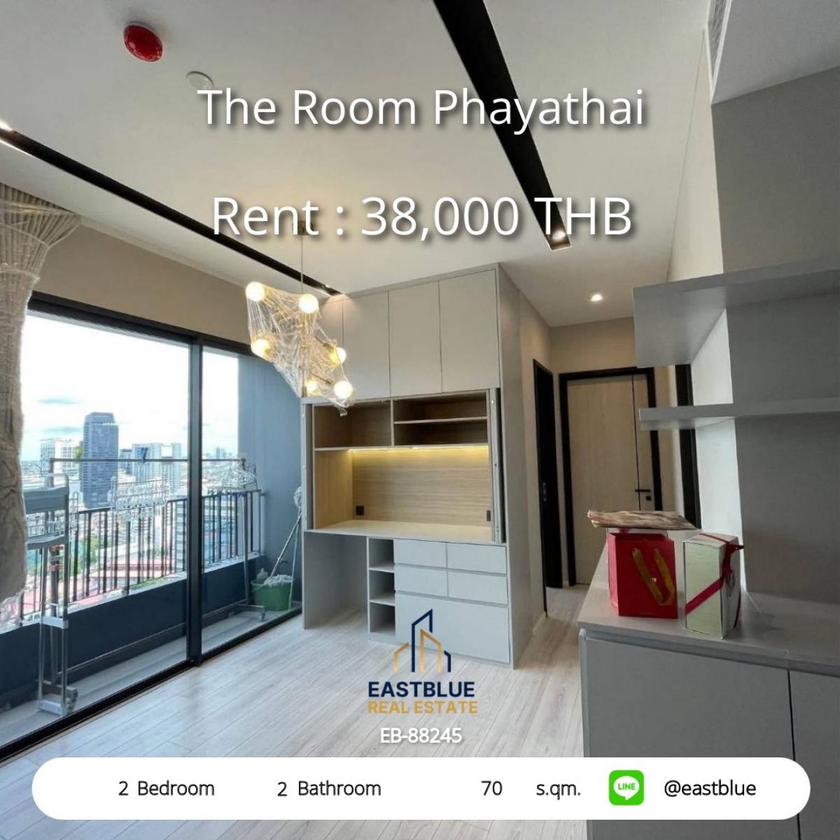 For RentCondoRatchathewi,Phayathai : Rent a luxury condo The Room Phayathai 2 bedrooms 2 bathrooms near BTS/MRT
Only 38,000 THB/month with complete amenities!