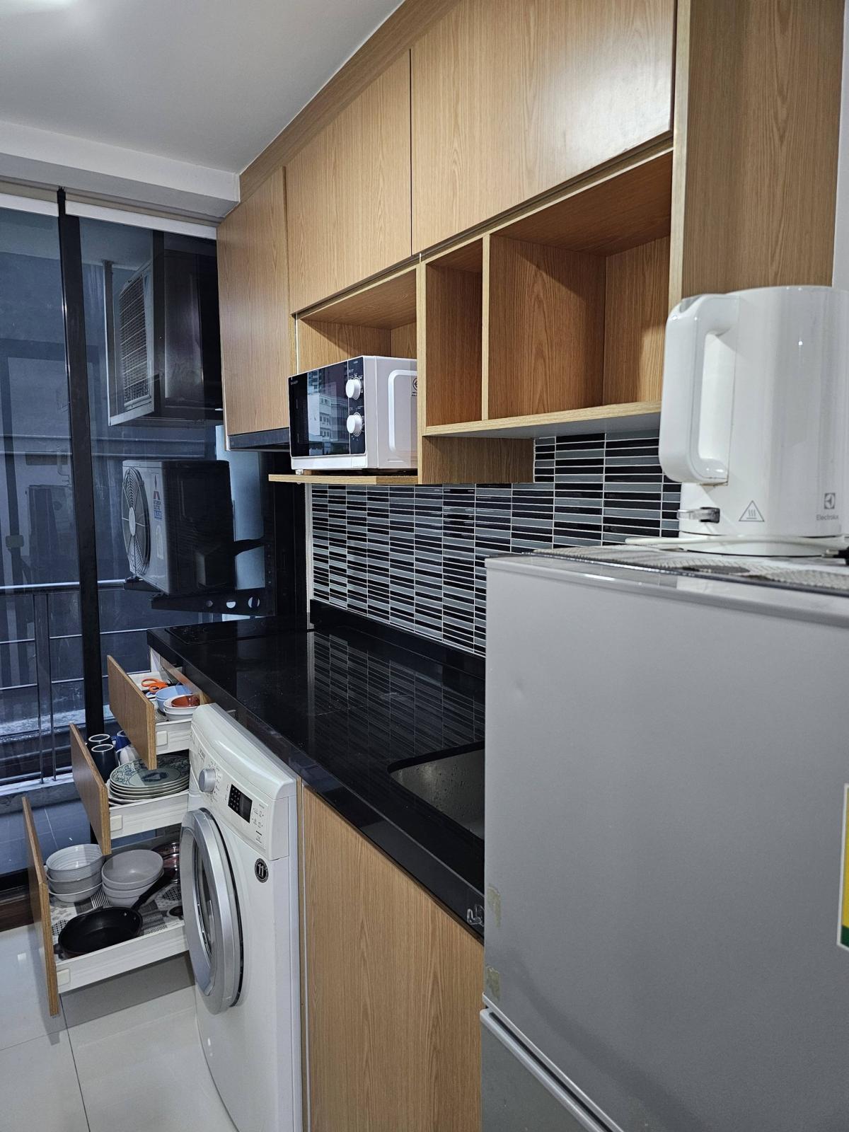 For RentCondoOnnut, Udomsuk : Rent a condo at Bangkok Feliz Sukhumvit 69, size 44 sqm.Ready to move in, close to BTS Phra Khanong for only 17,000 baht/month!