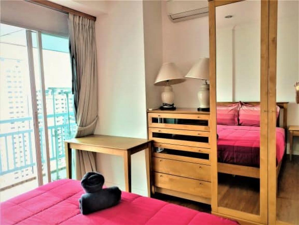 ให้เช่าคอนโดสุขุมวิท อโศก ทองหล่อ : 06/02/2026, คอนโดหรู 1 ห้องนอน ใจกลางอโศก ใกล้ BTS/MRT พร้อมเฟอร์ครบ! Grand Park View Asoke 50 ตร.ม. เพียง 28,000 บาท/เดือน!