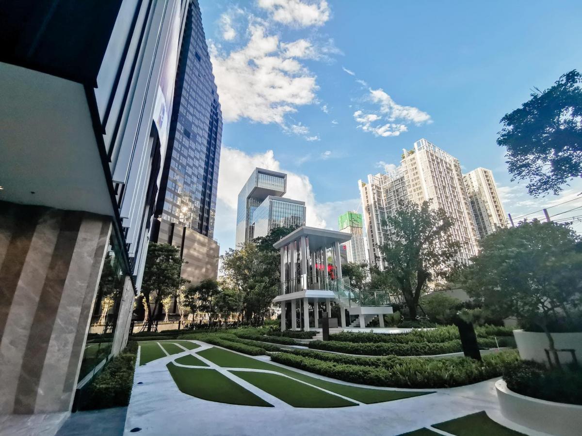 ให้เช่าคอนโดพระราม 9 เพชรบุรีตัดใหม่ RCA : 12/02/2026, เช่า Life Asoke-Rama 9 1 นอน 22,000 บาท วิวดี ใกล้ BTS/MRT! คอนโดใจกลางพระราม 9 พร้อมสระว่ายน้ำ-ฟิตเนสครบครัน!