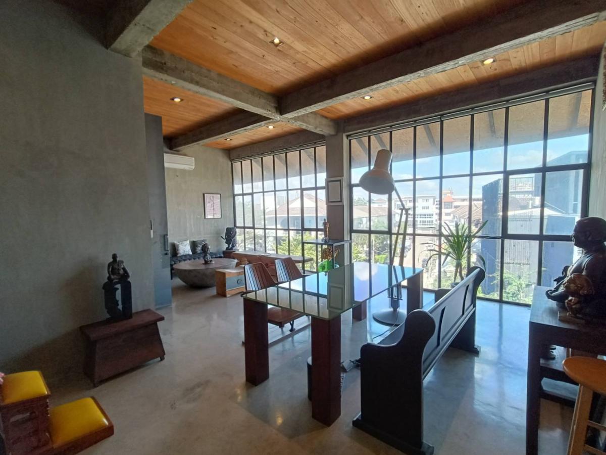 For SaleOfficeRamkhamhaeng, Hua Mak : The ultimate in luxury, 9 bedroom Home Office in the heart of Ramkhamhaeng. For sale 49 million, house and land 1,200 sq m. Spacious area, ready to invest immediately.