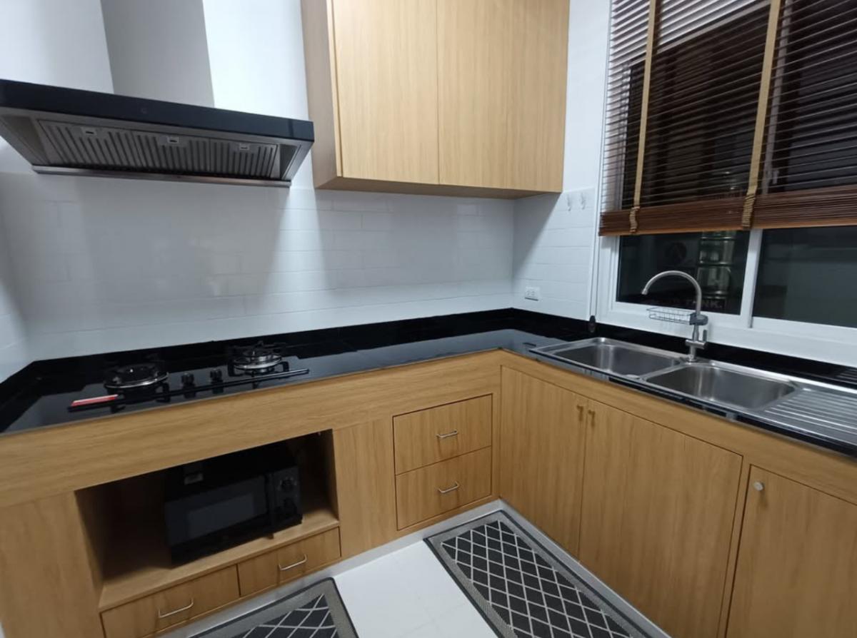 For RentTownhomeLadkrabang, Suwannaphum Airport : 3-story townhome for rent, ready to move in, near Suvarnabhumi Beautiful house, fully furnished, comfortable, safe, easy to travel.