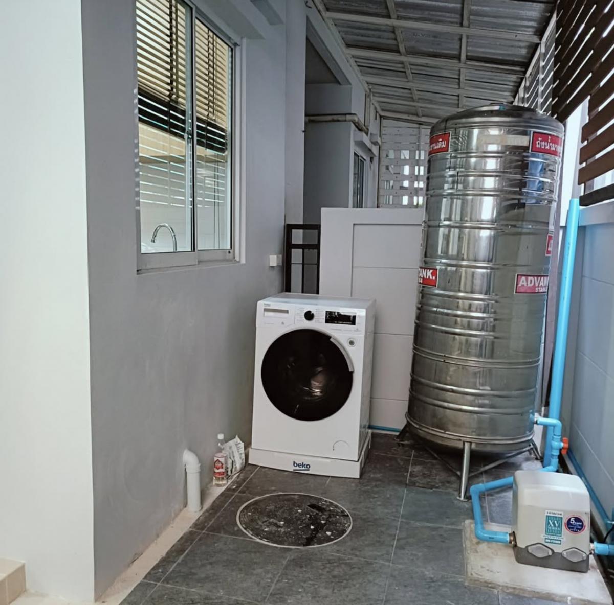 For RentTownhomeLadkrabang, Suwannaphum Airport : 3-story townhome for rent, ready to move in, near Suvarnabhumi Beautiful house, fully furnished, comfortable, safe, easy to travel.