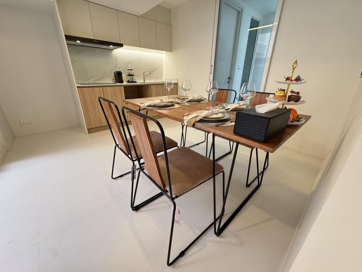 ขายทาวน์โฮมอ่อนนุช อุดมสุข : 28/02/2026, บ้านเดี่ยว 2 ห้องนอน 170 ตรม. ใจกลางอโศก-ทองหล่อ เพียง 9.5 ล้าน ลงทุนหรืออยู่อาศัย สะดวกทุกการเดินทาง ตอบโจทย์ชีวิตคนเมือง