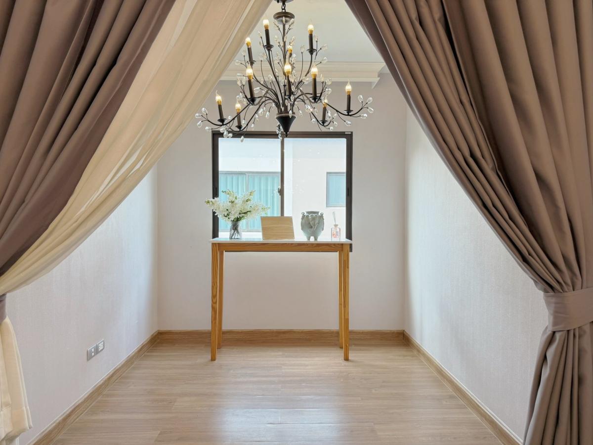 ให้เช่าบ้านนวมินทร์ รามอินทรา : 28/02/2026, The City Ramintra บ้านใหญ่ 4 ห้องนอน 200 ตร.ม. เช่า 70,000 บาท/เดือน ใกล้แยกวัชรพล สะดวกทุกการเดินทาง