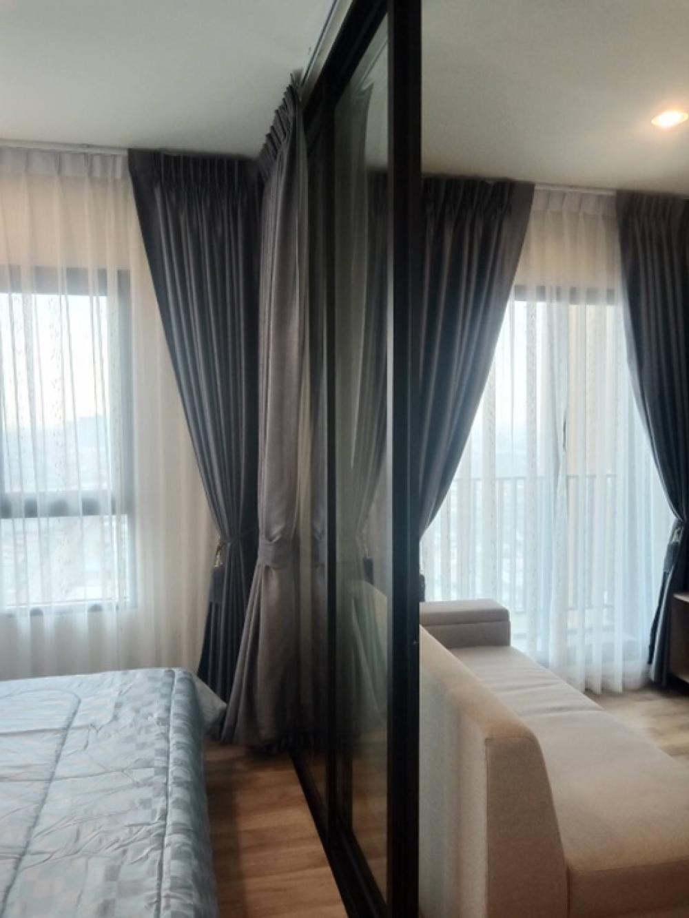 ให้เช่าคอนโดบางนา แบริ่ง ลาซาล : FOR RENT Condo Niche Mono Sukhumvit Bearing Close BTS Bearing 250 meter ให้เช่าคอนโดนิชโมโน สุขุมวิท แบริ่งใกล้บีทีเอสแบริ่ง 250 เมตรTHB 11,900New Room All new furniture Fully furnished and electric appliances Ready to move in Size 31 Sq.m 32 th Floor 1 B