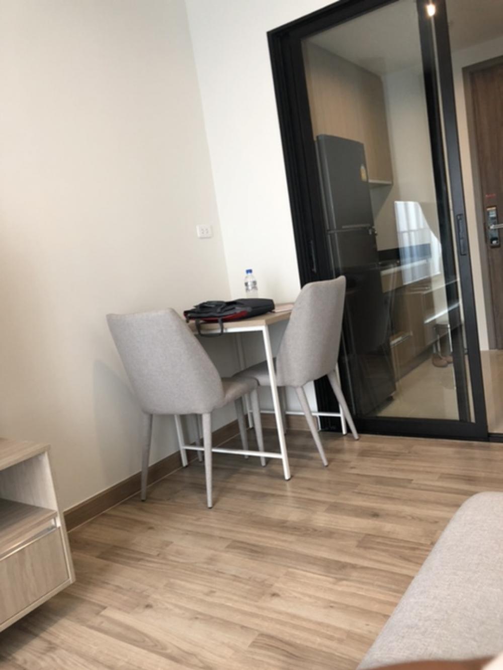 ให้เช่าคอนโดบางนา แบริ่ง ลาซาล : FOR RENT Condo Niche Mono Sukhumvit Bearing Close BTS Bearing 250 meter ให้เช่าคอนโดนิชโมโน สุขุมวิท แบริ่งใกล้บีทีเอสแบริ่ง 250 เมตรTHB 11,900New Room All new furniture Fully furnished and electric appliances Ready to move in Size 31 Sq.m 32 th Floor 1 B