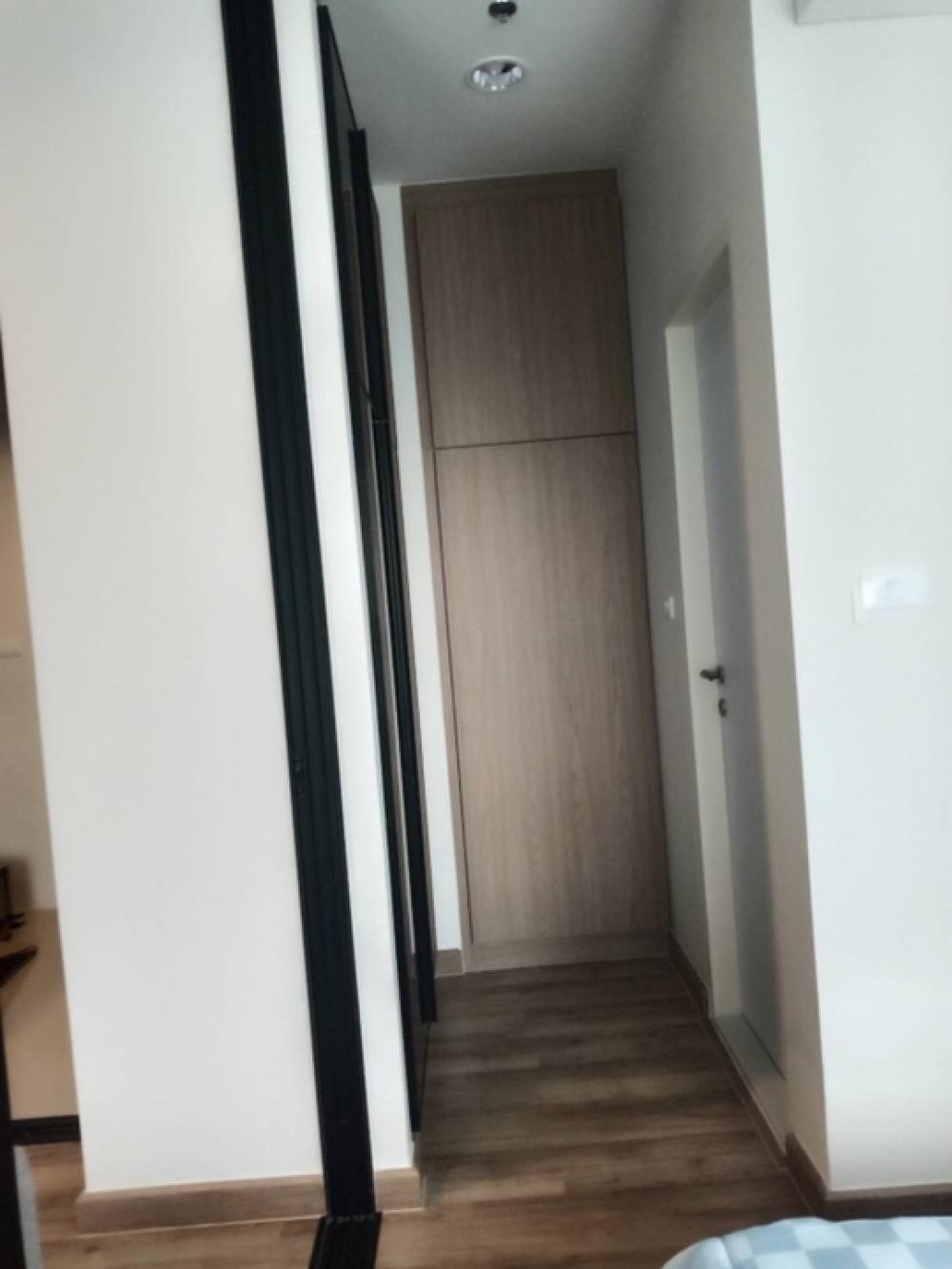 ให้เช่าคอนโดบางนา แบริ่ง ลาซาล : FOR RENT Condo Niche Mono Sukhumvit Bearing Close BTS Bearing 250 meter ให้เช่าคอนโดนิชโมโน สุขุมวิท แบริ่งใกล้บีทีเอสแบริ่ง 250 เมตรTHB 11,900New Room All new furniture Fully furnished and electric appliances Ready to move in Size 31 Sq.m 32 th Floor 1 B