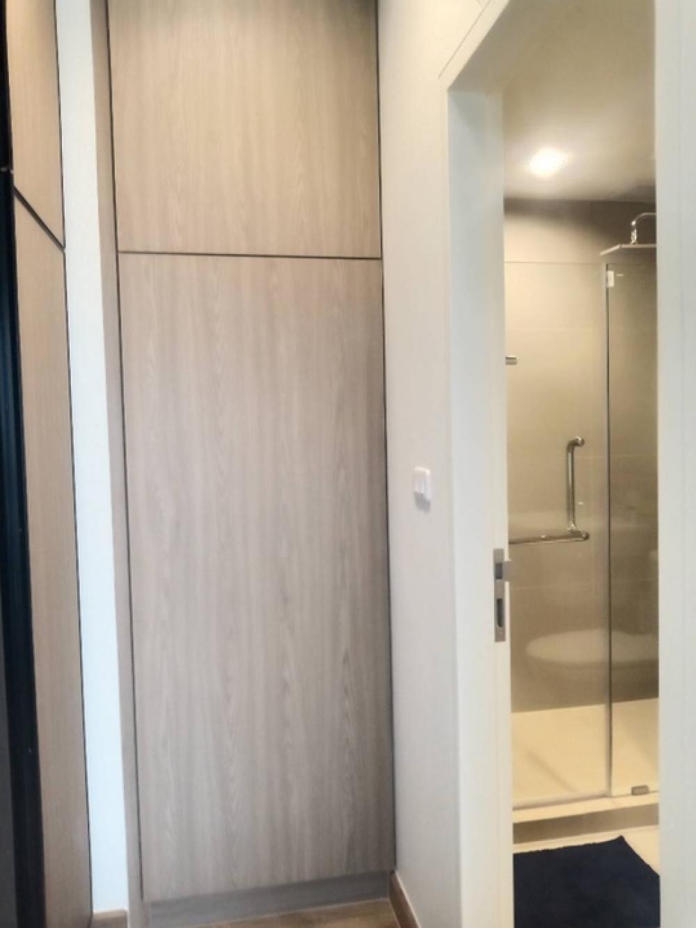 ให้เช่าคอนโดบางนา แบริ่ง ลาซาล : FOR RENT Condo Niche Mono Sukhumvit Bearing Close BTS Bearing 250 meter ให้เช่าคอนโดนิชโมโน สุขุมวิท แบริ่งใกล้บีทีเอสแบริ่ง 250 เมตรTHB 11,900New Room All new furniture Fully furnished and electric appliances Ready to move in Size 31 Sq.m 32 th Floor 1 B