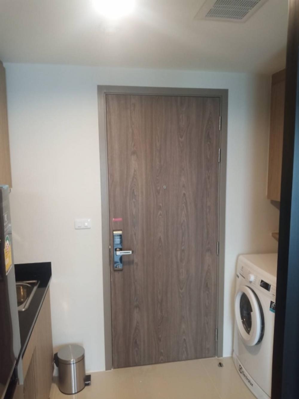 ให้เช่าคอนโดบางนา แบริ่ง ลาซาล : FOR RENT Condo Niche Mono Sukhumvit Bearing Close BTS Bearing 250 meter ให้เช่าคอนโดนิชโมโน สุขุมวิท แบริ่งใกล้บีทีเอสแบริ่ง 250 เมตรTHB 11,900New Room All new furniture Fully furnished and electric appliances Ready to move in Size 31 Sq.m 32 th Floor 1 B